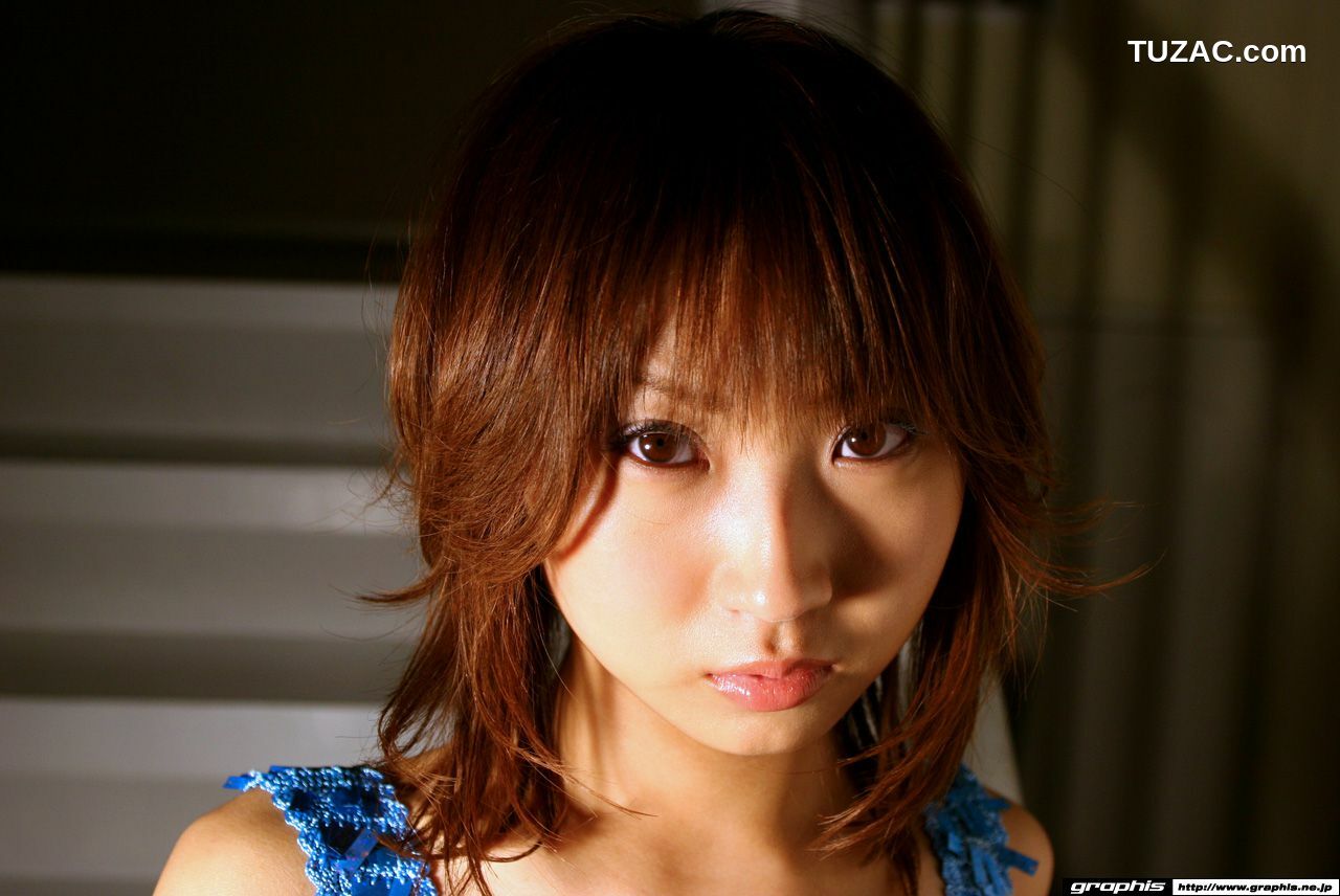 Graphis_ First Gravure 初脱ぎ娘 森村はるか/森村遥 写真集[33P]