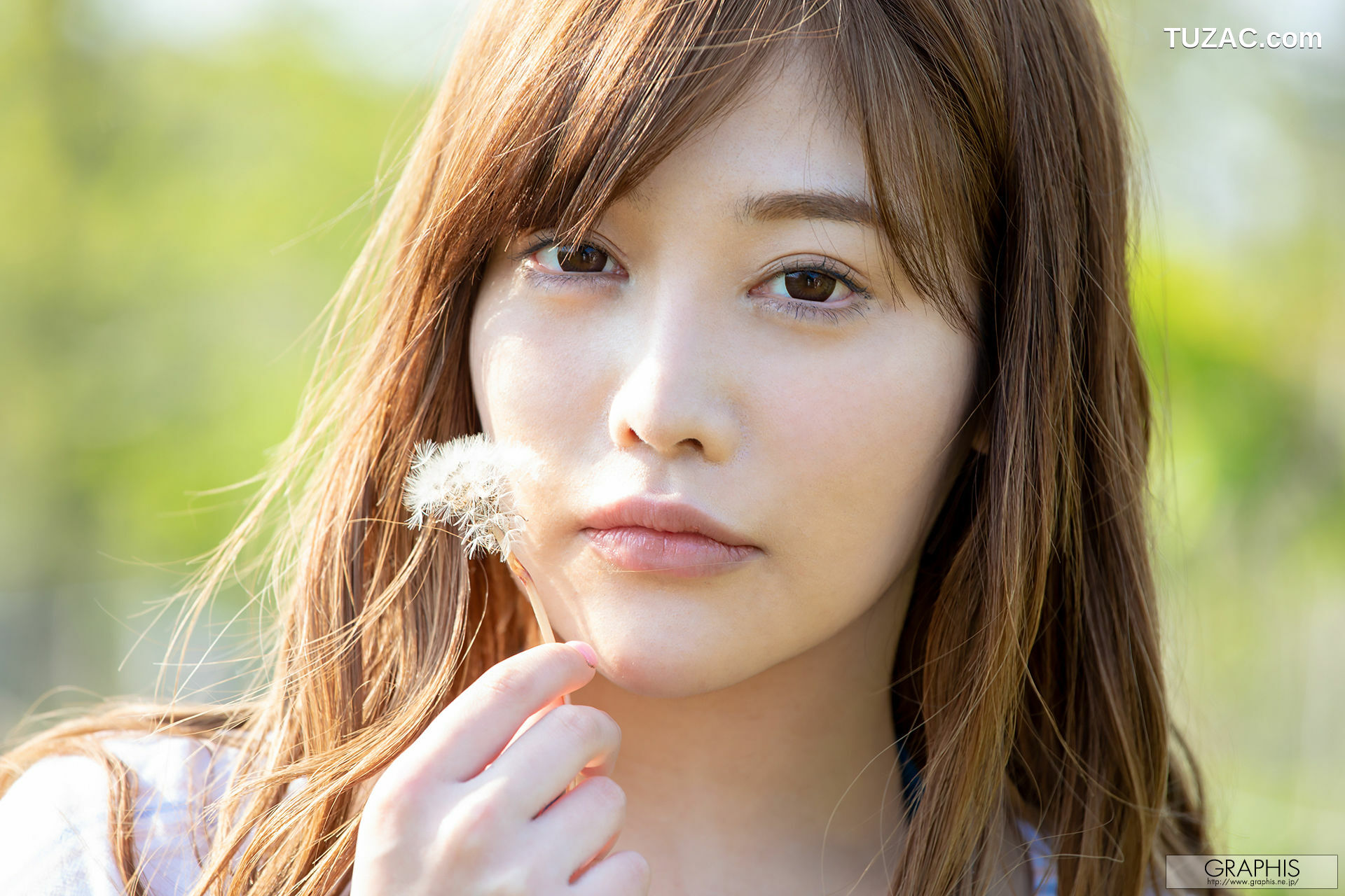 Graphis_ First Gravure 初脱ぎ娘 益坂美亜 Mia Masuzaka 写真集[57P]