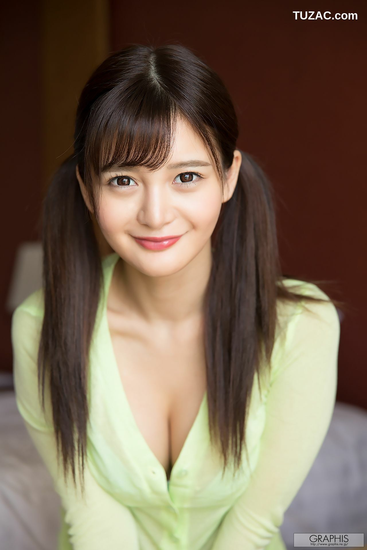 Graphis_ Gals465 ひなたまりん(日向真凛) 《MARIN》 写真集[64P]