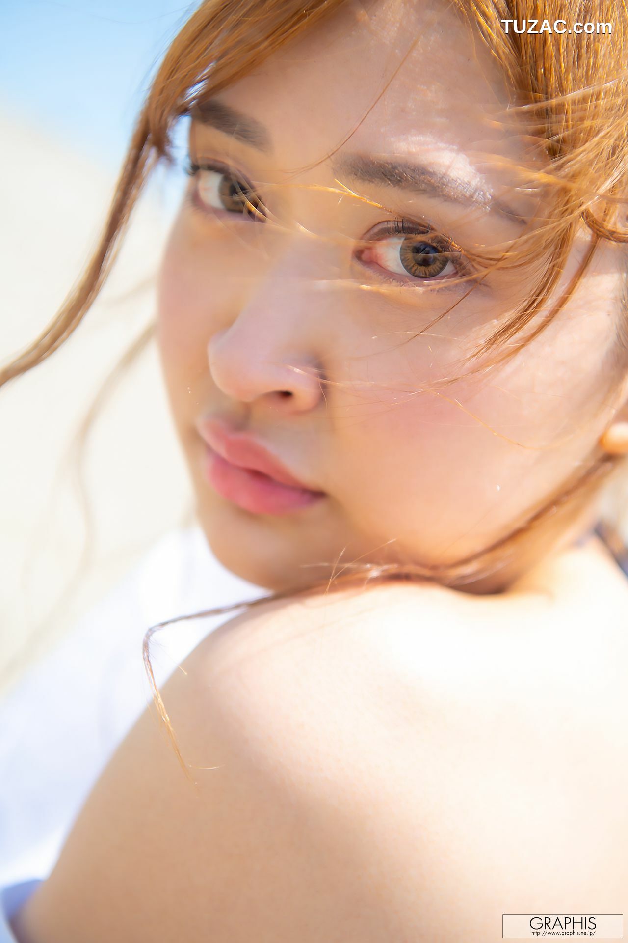 Graphis_ 初脱ぎ娘 No.170 蜜美杏 An Mitsumi First Gravure [70P]