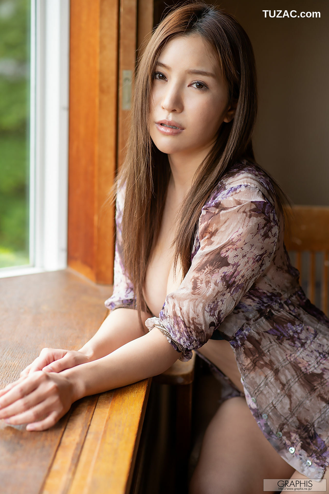 Graphis_Aoi 葵 『Allure』 Gals 写真集[39P]