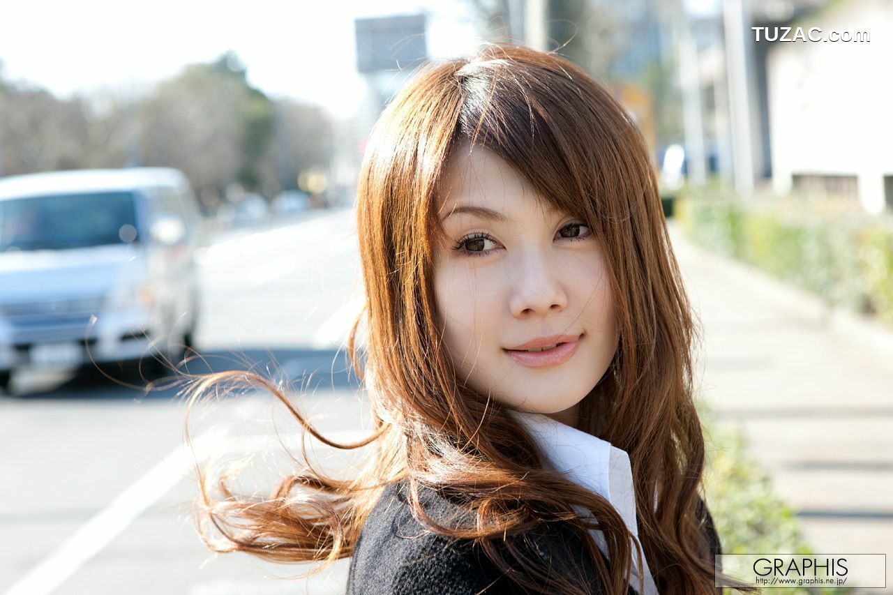 Graphis_Erika Kirihara 桐原エリカ First Gravure 初脱ぎ娘 写真集[33P]