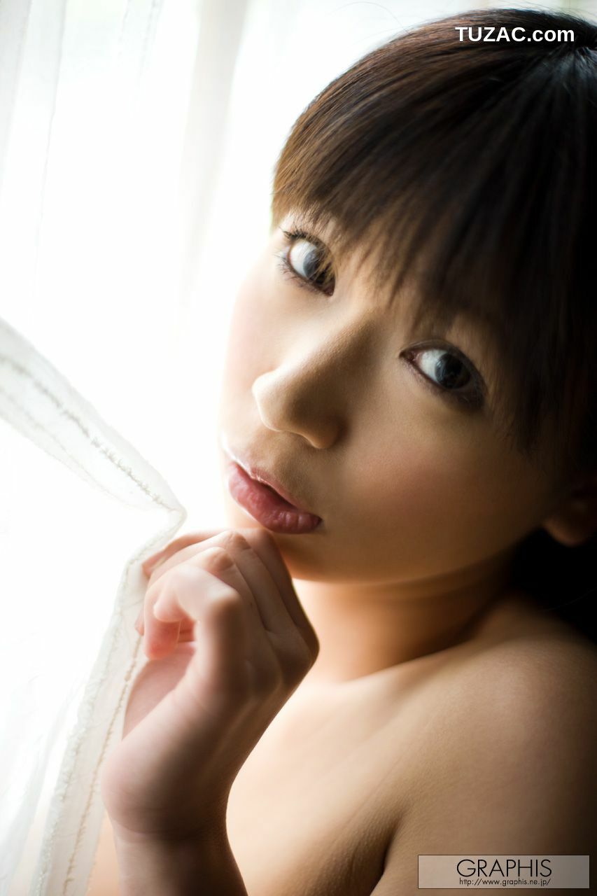 Graphis_Hitomi Tsuji 辻仁美 First Gravure 初脱ぎ娘 写真集[28P]