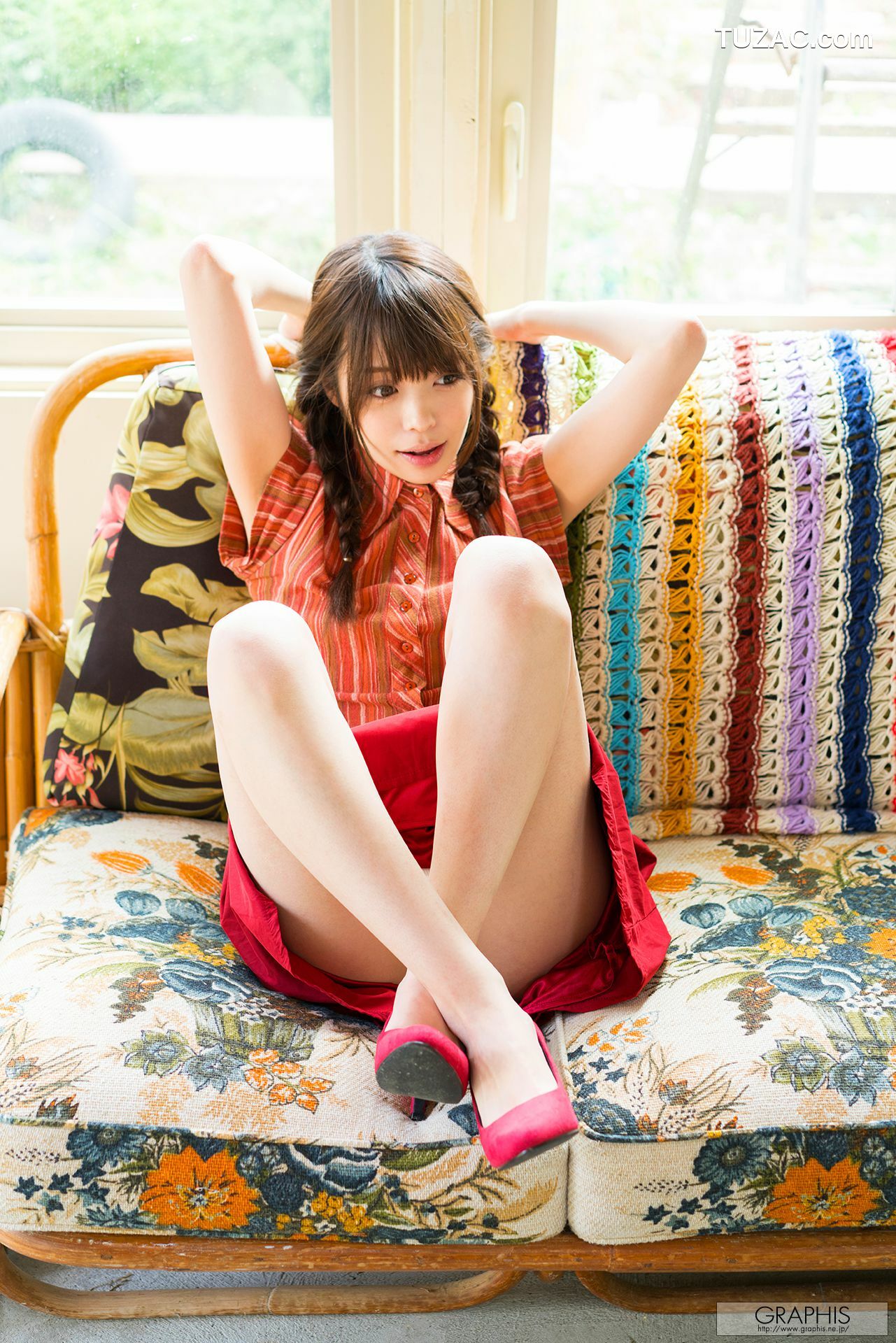 Graphis_Kaname Ootori 凰かなめ/凤香奈芽 First Gravure 初脫ぎ娘 写真集[71P]