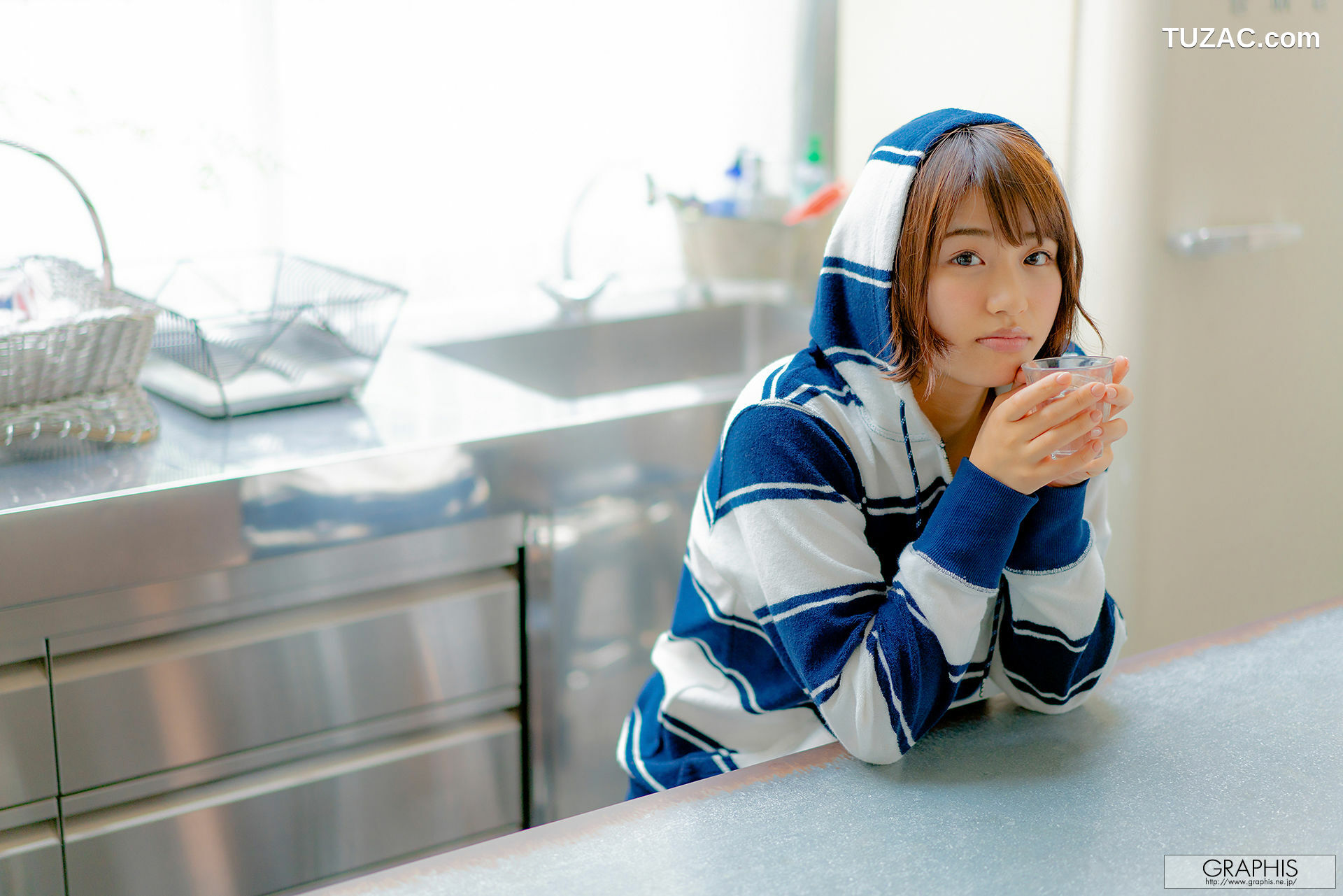 Graphis_Mahiro Tadai 唯井まひろ/唯井真寻 First Gravure 初脱ぎ娘 写真集[78P]