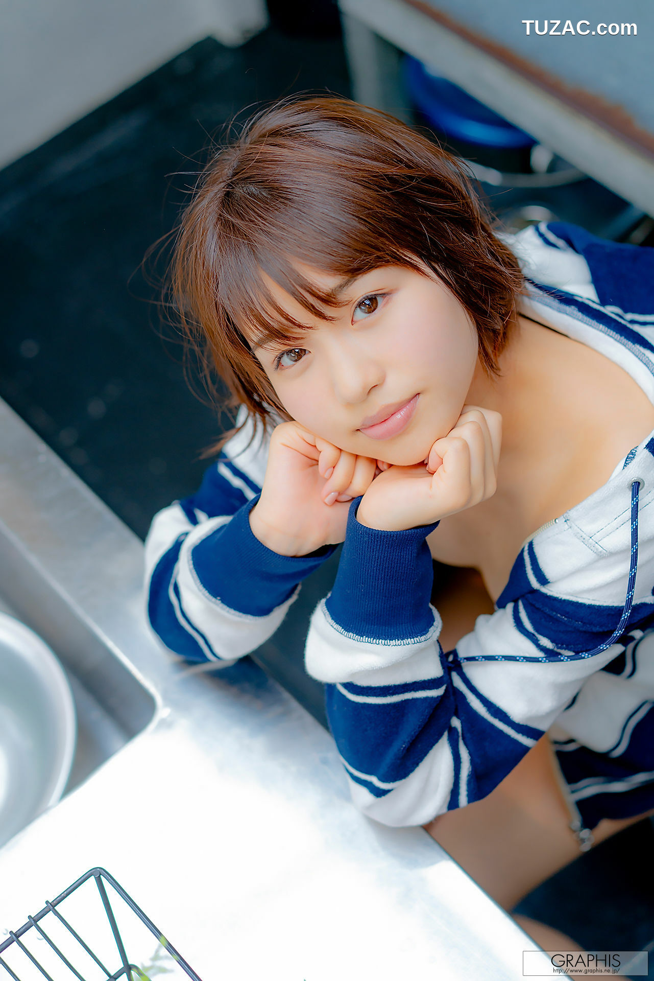 Graphis_Mahiro Tadai 唯井まひろ/唯井真寻 First Gravure 初脱ぎ娘 写真集[78P]
