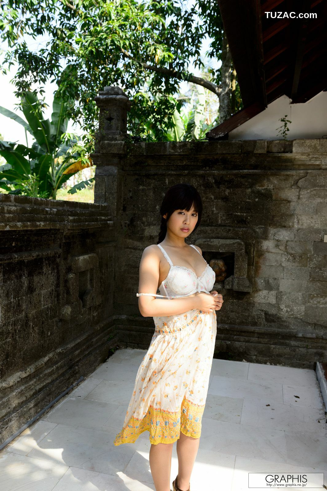 Graphis_Mayu Sato 紗藤まゆ/纱藤真由 First Gravure 初脱ぎ娘 写真集[35P]