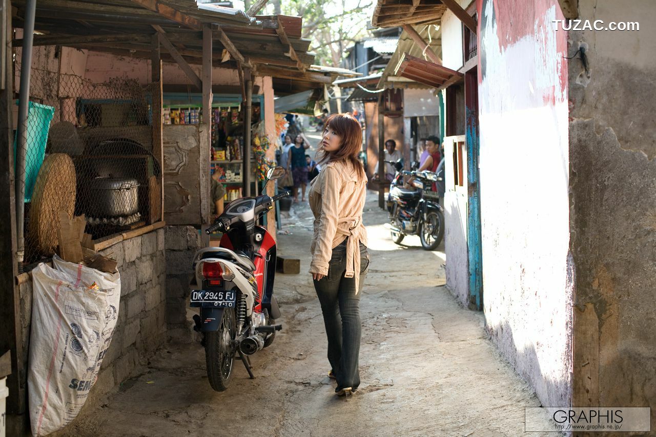 Graphis_Minori Hatsune 初音みのり First Gravure 初脱ぎ娘 写真集[47P]