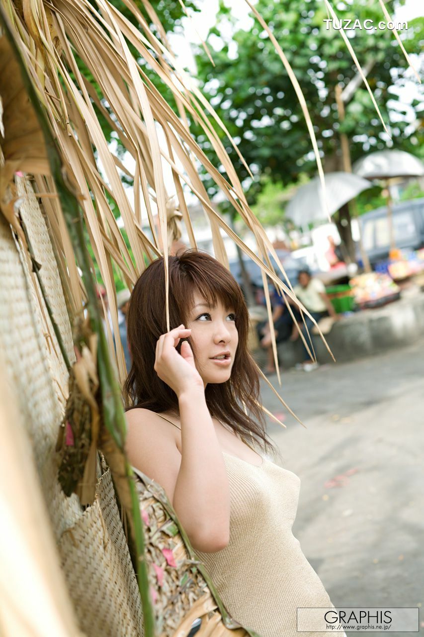 Graphis_Minori Hatsune 初音みのり First Gravure 初脱ぎ娘 写真集[47P]