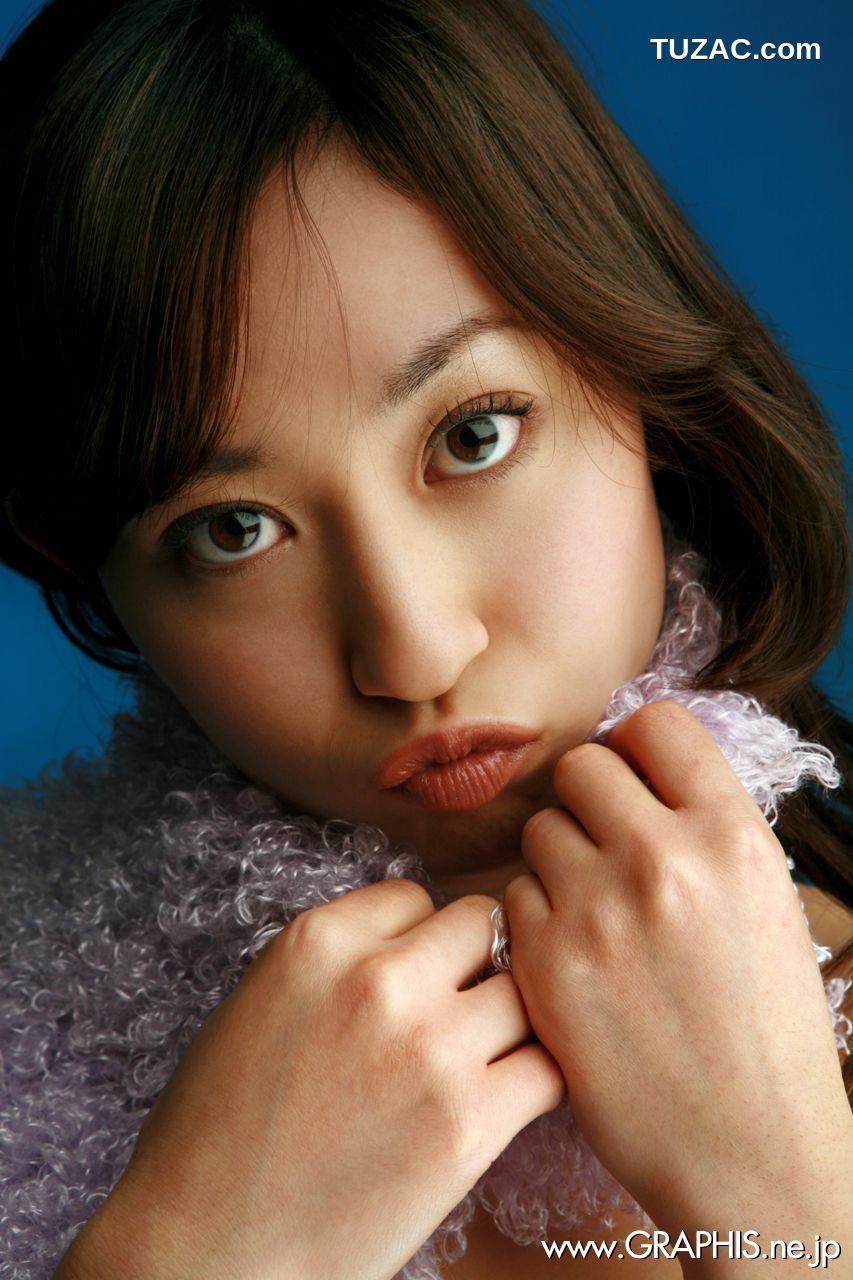 Graphis_Momo Yoshizawa 吉沢もも First Gravure 初脱ぎ娘 写真集[33P]