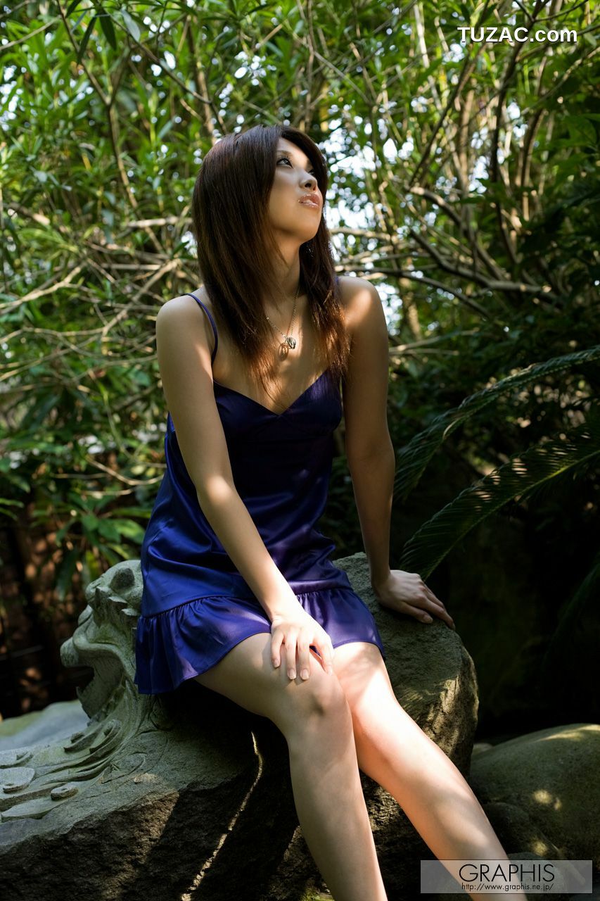 Graphis_Reira Amane 雨音レイラ First Gravure 初脱ぎ娘 写真集[21P]