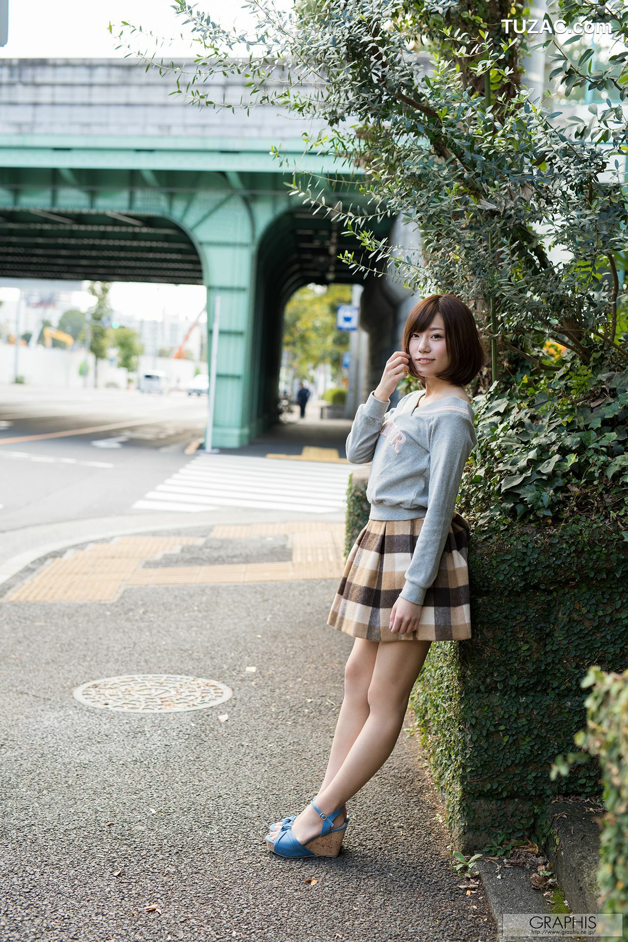 Graphis_Tsubasa 翼 First Gravure 初脫ぎ娘 写真集[50P]