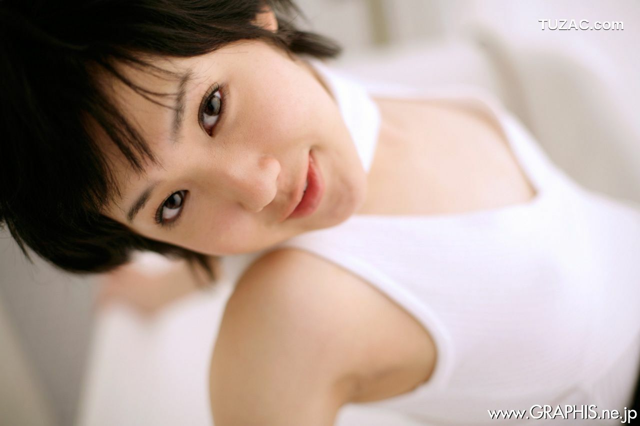 Graphis_Uran Minami 南优兰 First Gravure 初脱ぎ娘 写真集[36P]