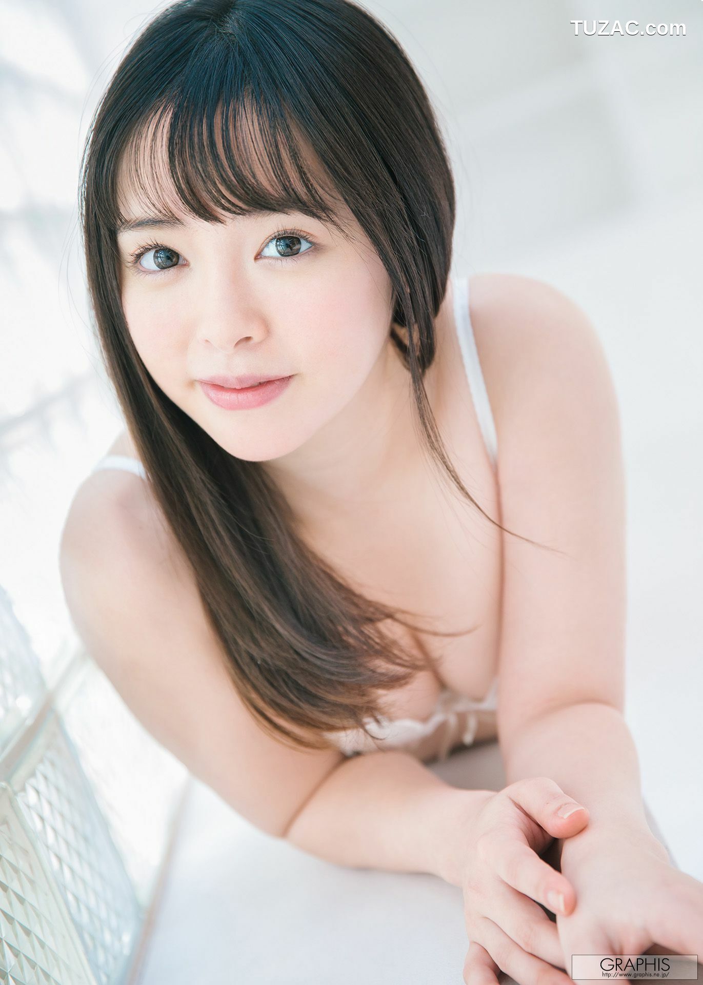 Graphis_Yuna Ogura 小倉由菜 Gravure 初脱ぎ娘 写真集[64P]