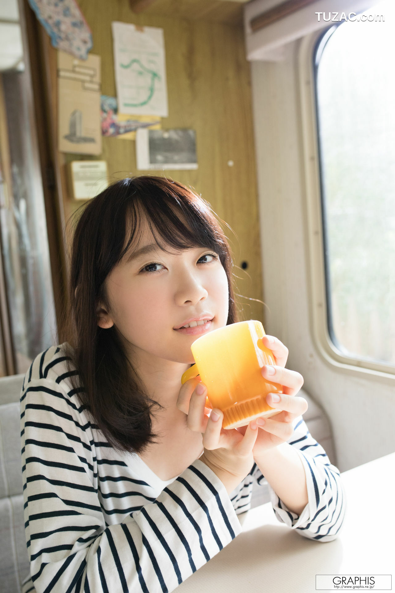 Graphis_Yura Kano 架乃ゆら First Gravure 初脫ぎ娘 写真集[59P]