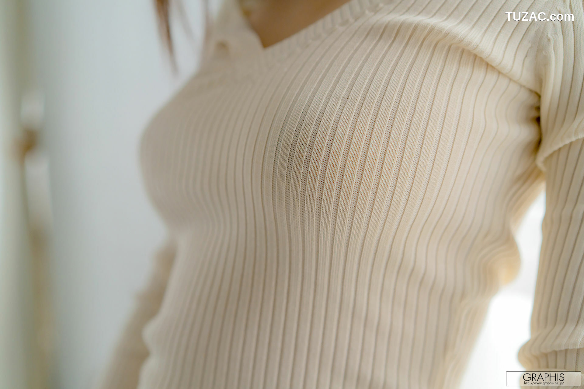 Graphis_三上悠亜《Sweet Smile》 Gals461 写真集[64P]