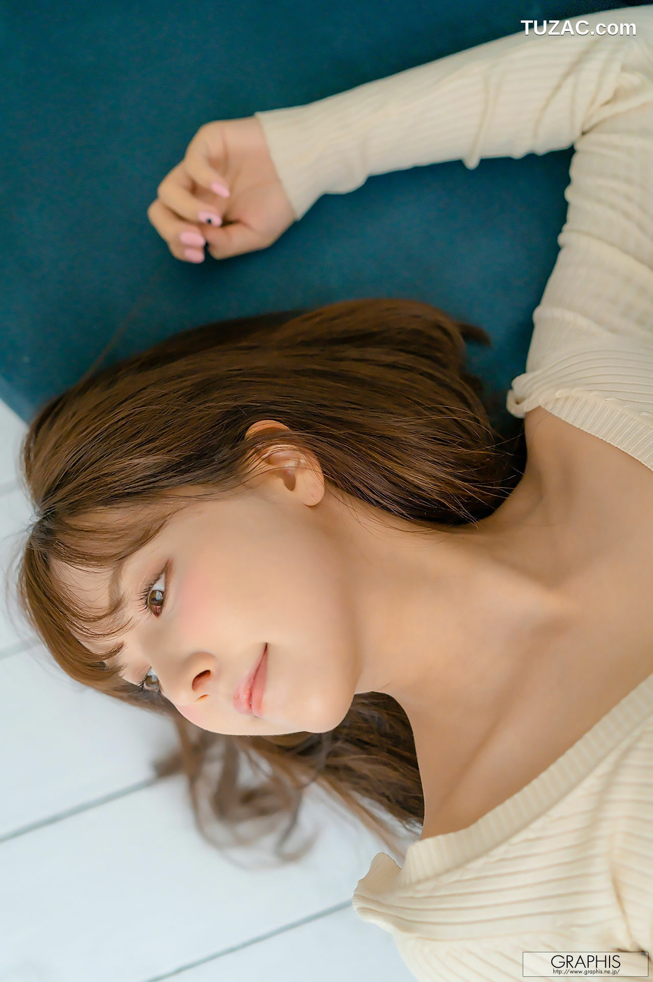 Graphis_三上悠亜《Sweet Smile》 Gals461 写真集[64P]