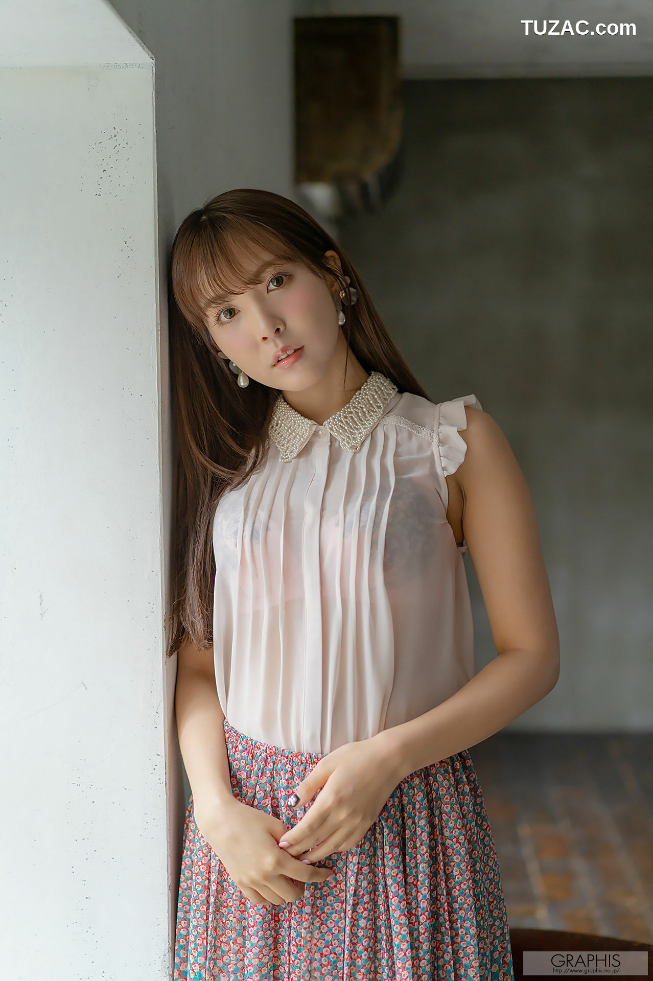 Graphis_三上悠亜《Sweet Smile》 Gals461 写真集[64P]