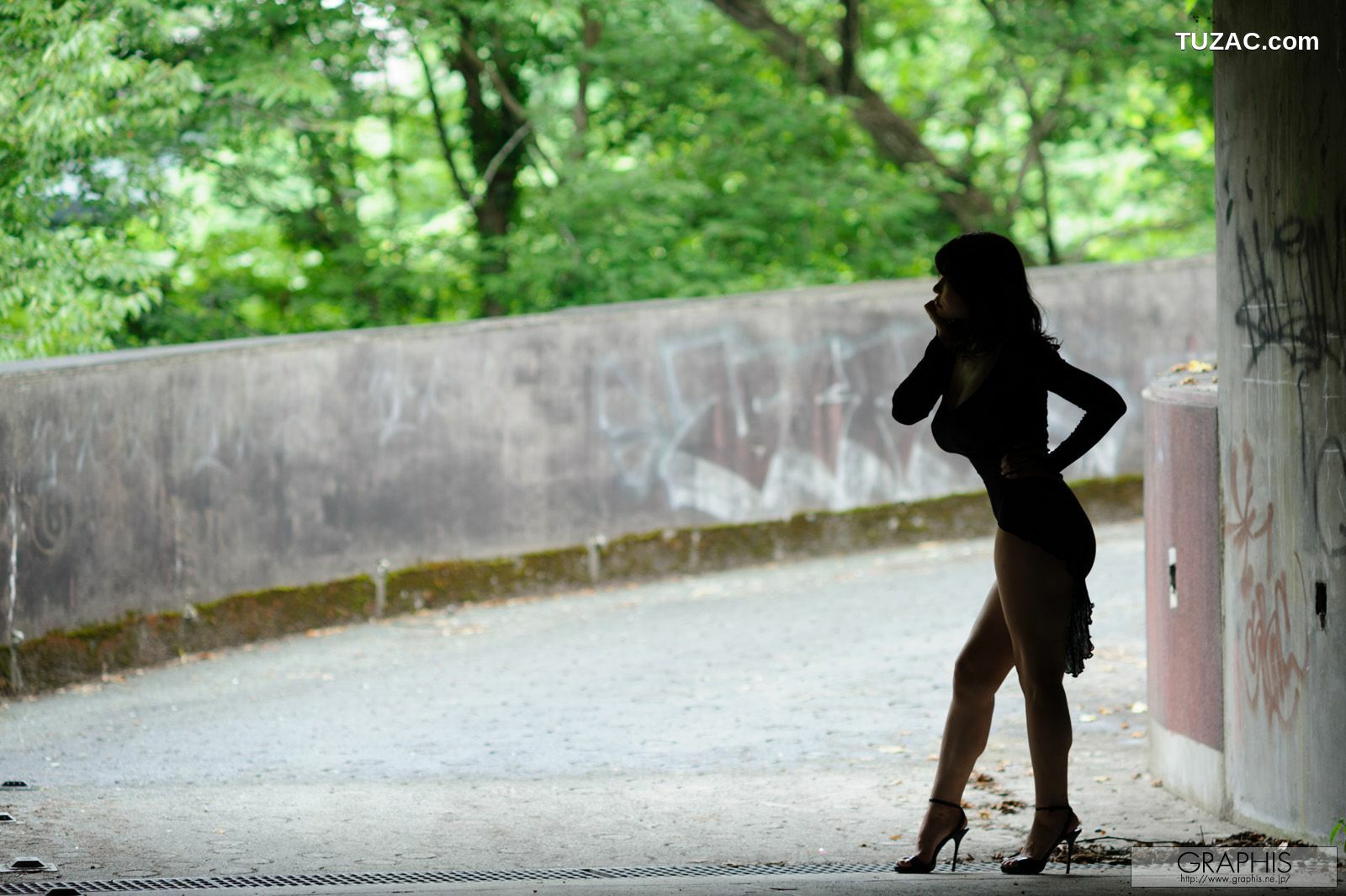 Graphis_冲田杏梨/观月茜《Nonstandardized》 Gals 写真集[37P]