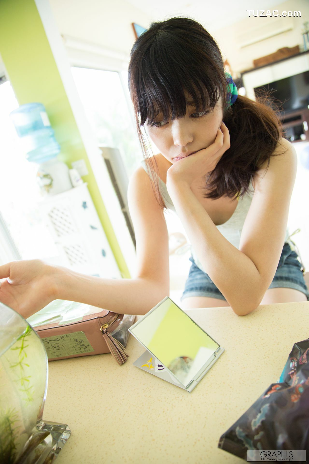 Graphis_凰かなめ『lovely doll』 Gals 写真集[49P]
