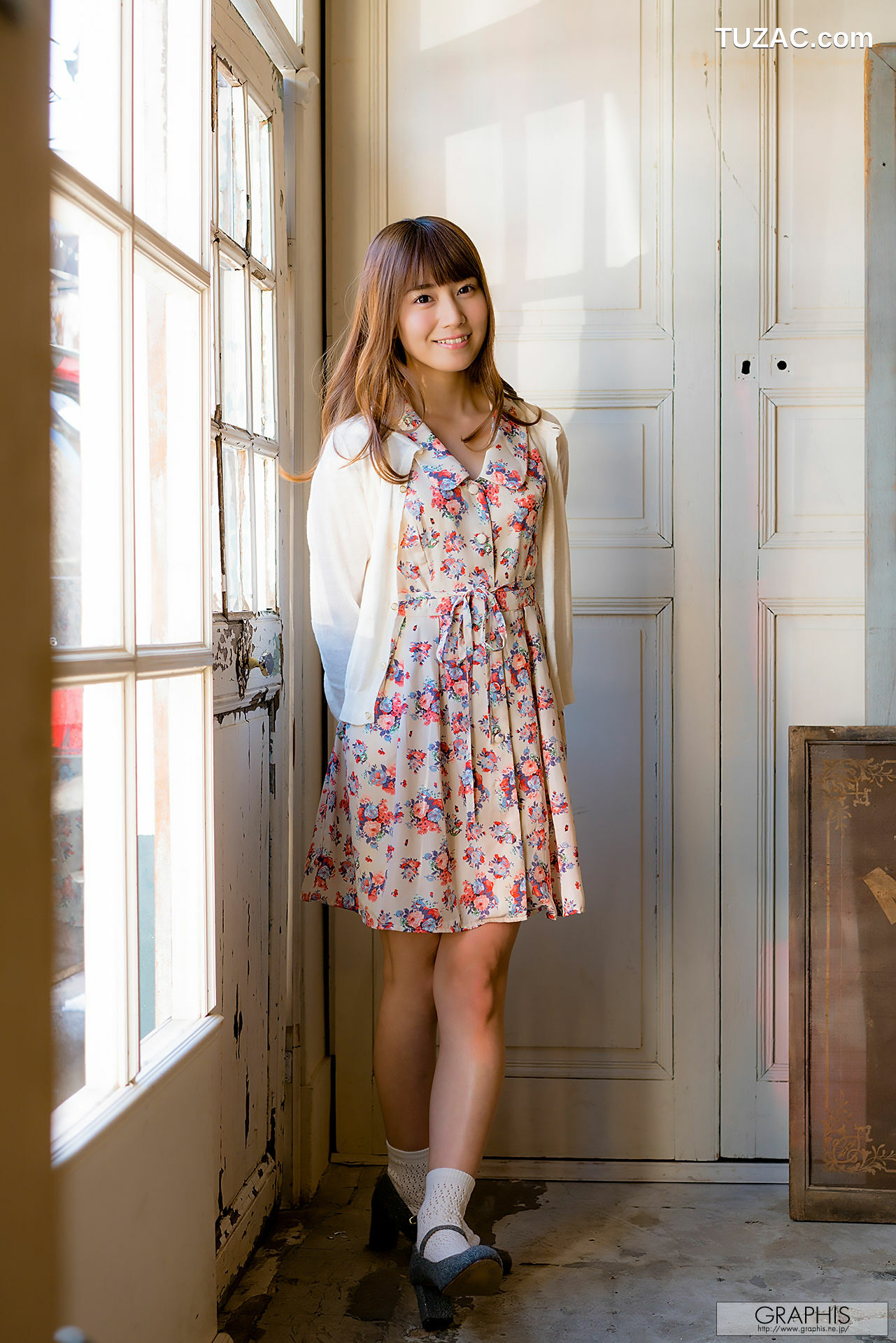 Graphis_初川みなみ/初川南《Be With You》 Gals 写真集[42P]