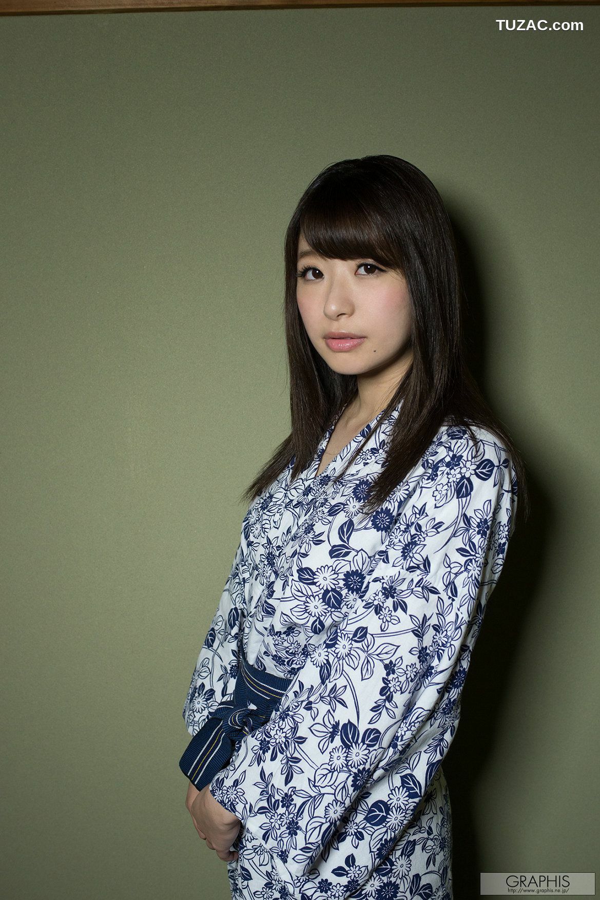Graphis_初美沙希《Caucus Race》 Gals 写真集[39P]