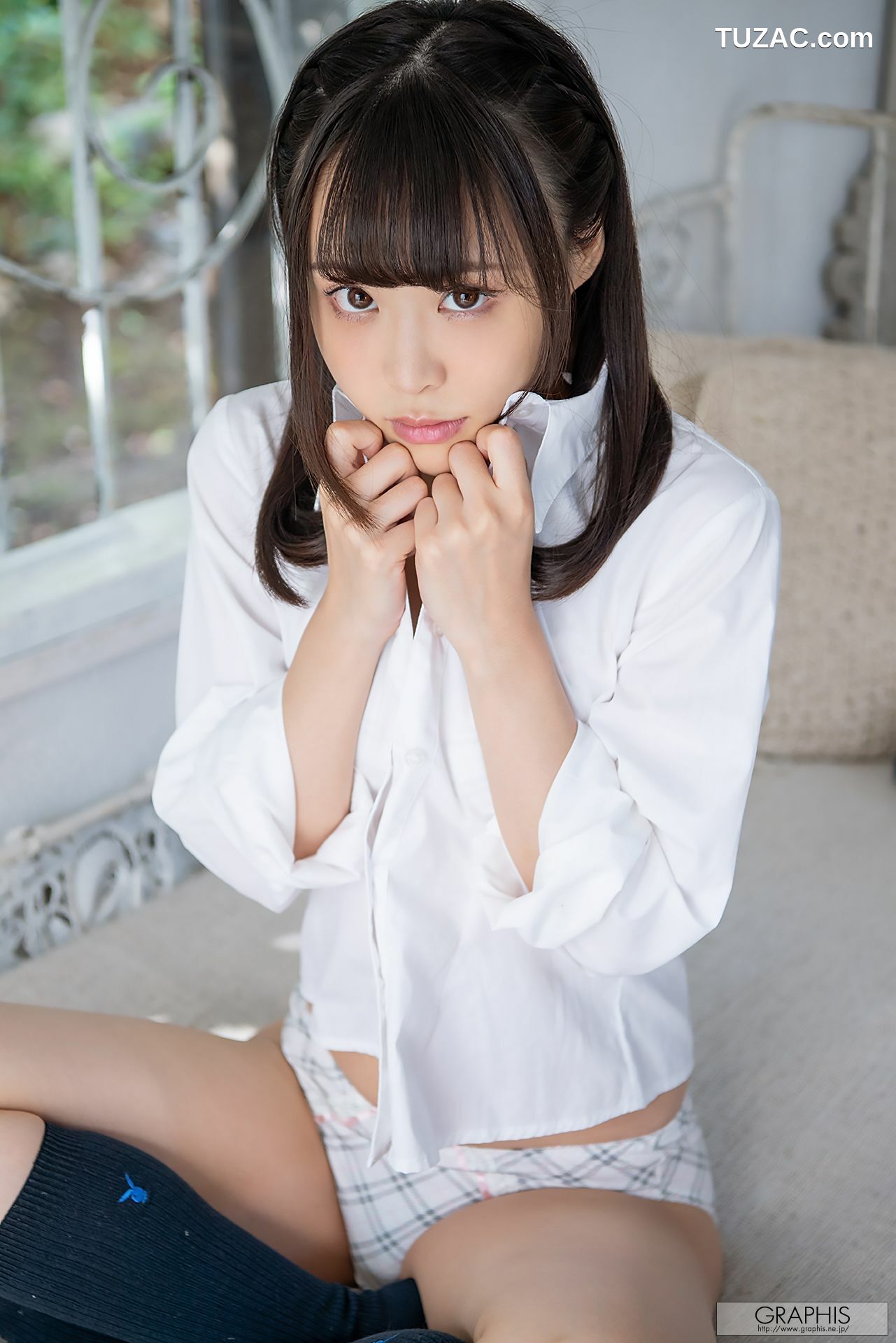 Graphis_吉岡ひより(吉冈日和) Hiyori Yoshioka First Gravure 初脱ぎ娘 No.168 写真集[70P]