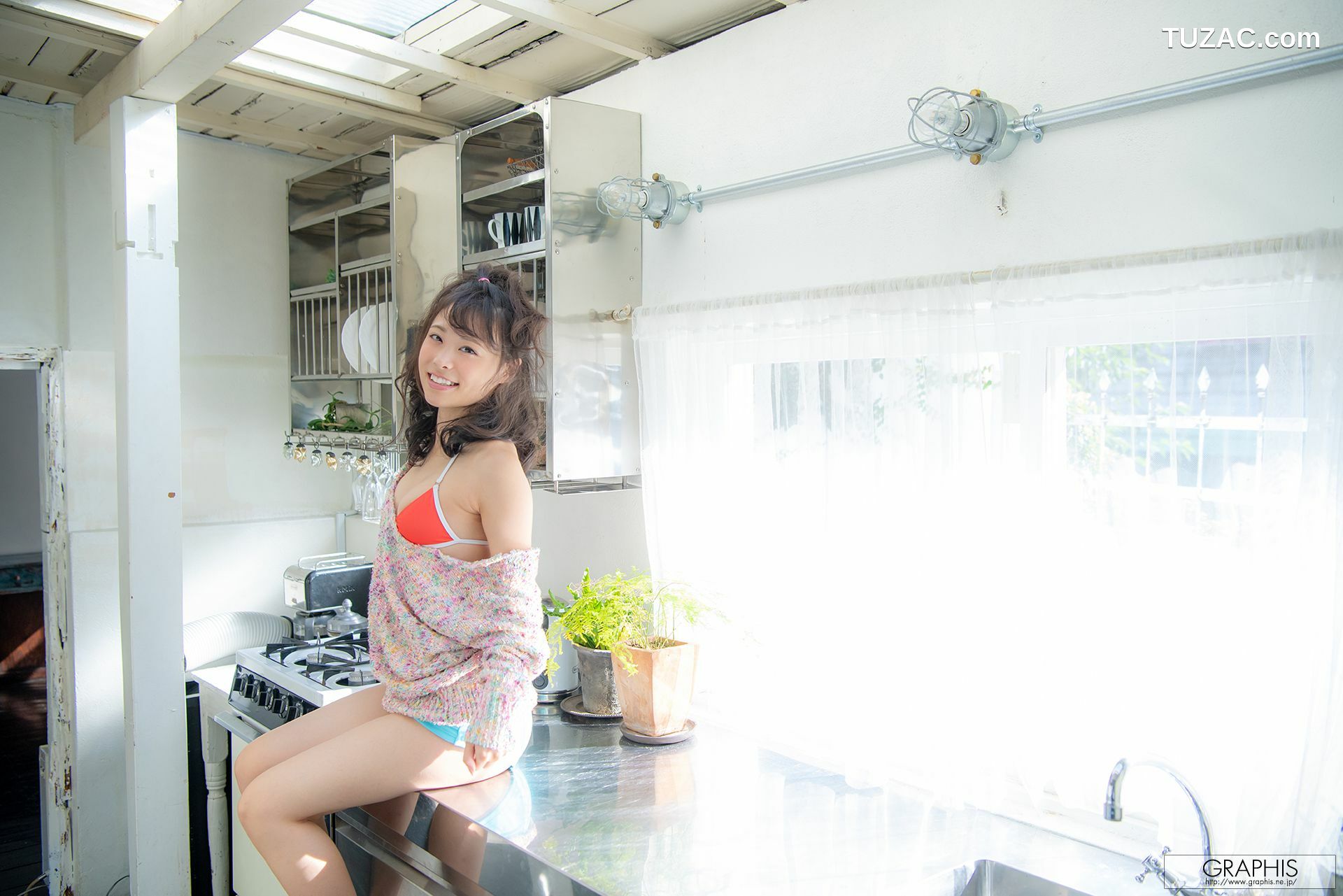 Graphis_吉岡ひより(吉冈日和) Hiyori Yoshioka First Gravure 初脱ぎ娘 No.168 写真集[70P]