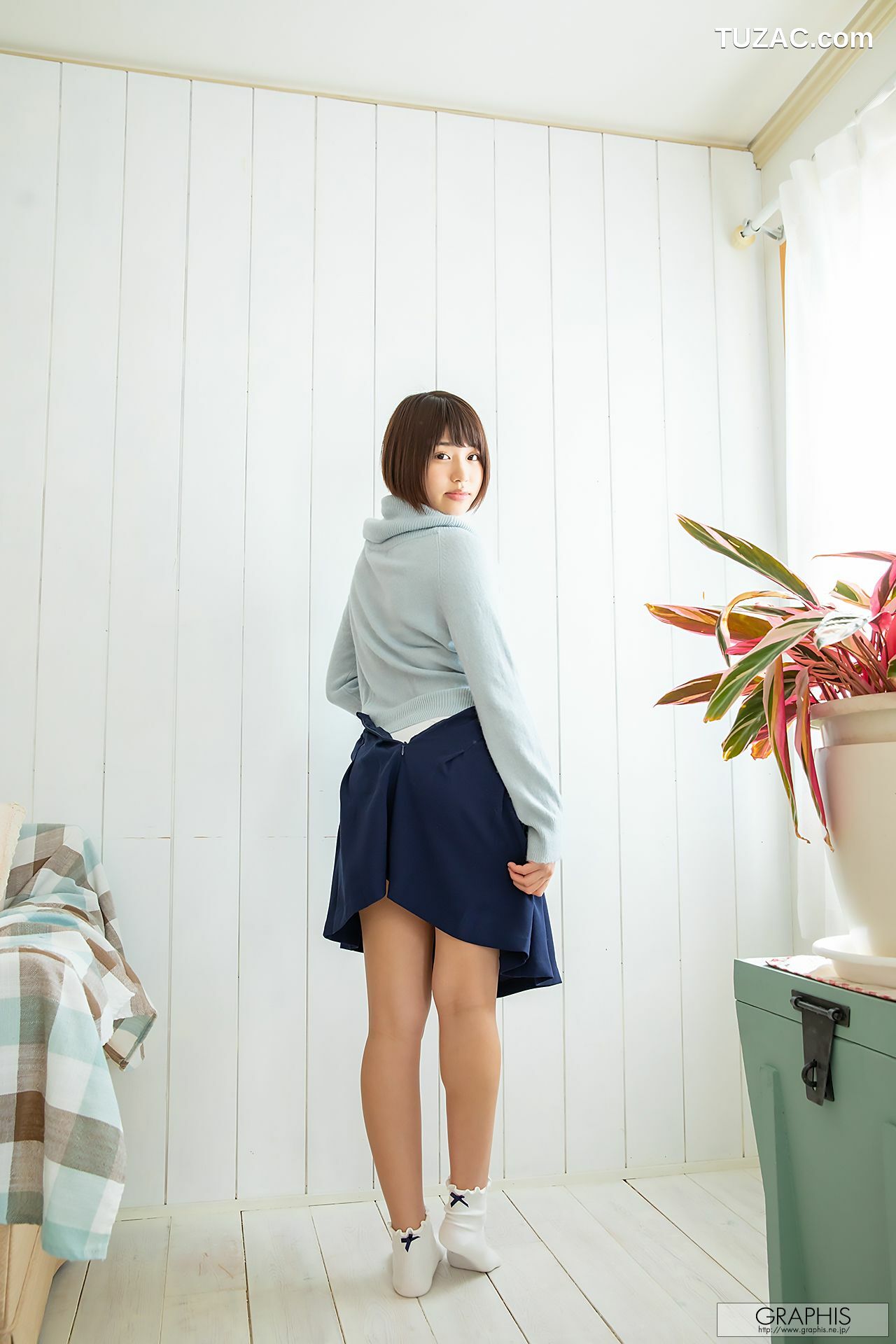 Graphis_唯井まひろ 《Pure Smile》 Gals 写真集[35P]