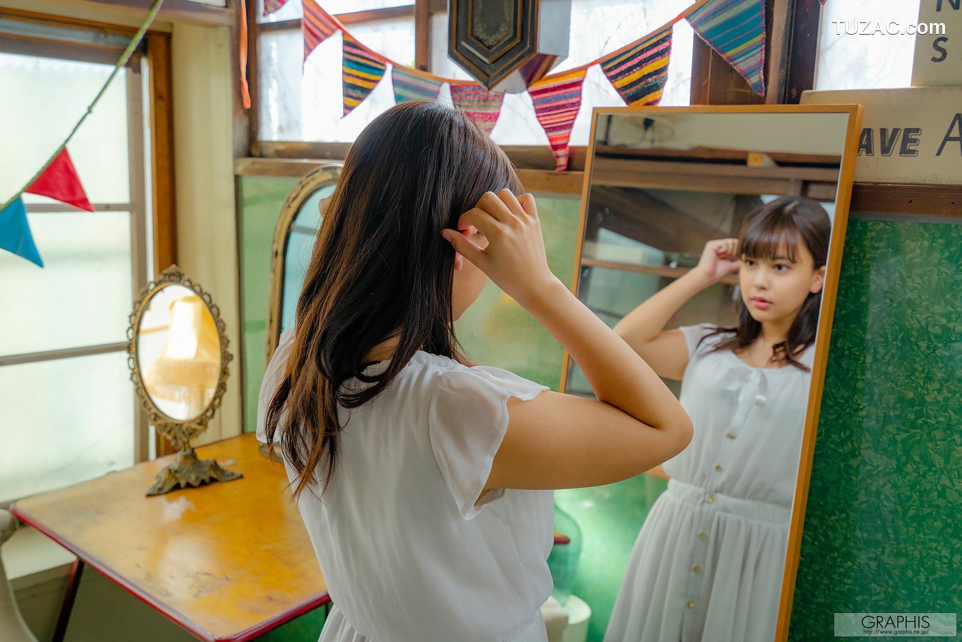 Graphis_夕美しおん/夕美紫苑《Corpo minimo》 Gals 写真集[56P]