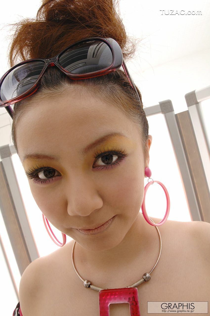 Graphis_小坂めぐる/小坂惠《Fountain》 Gals 写真集[17P]