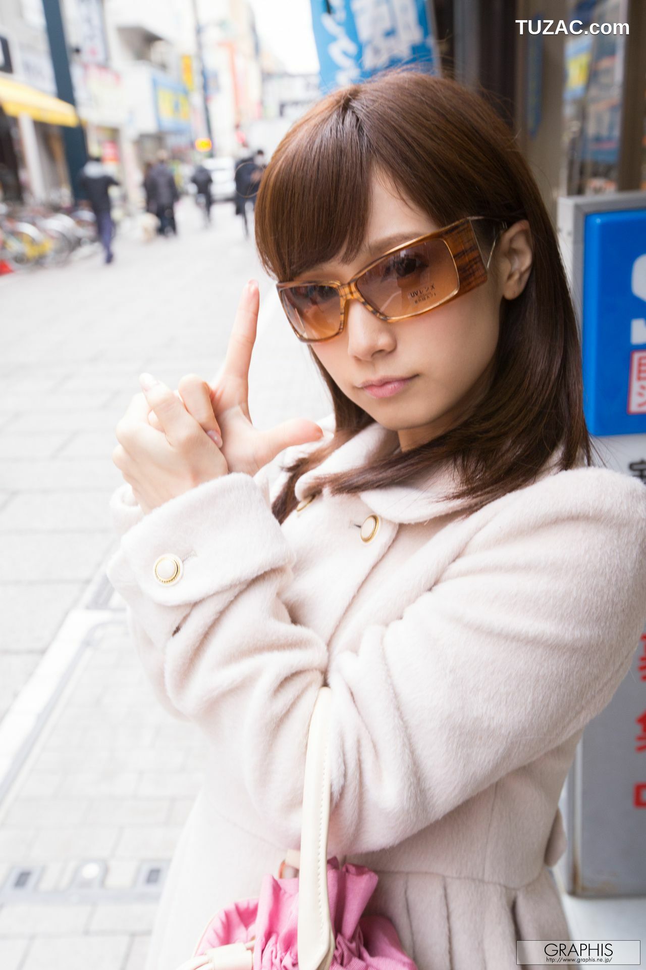 Graphis_小島みなみ《2016 SUMMER SPECIAL》 写真集[67P]
