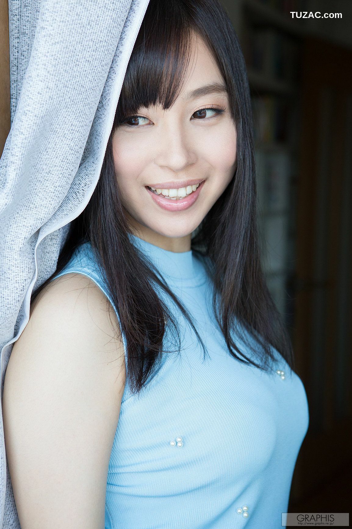 Graphis_小川桃果 First Gravure 初脫ぎ娘 写真集[57P]