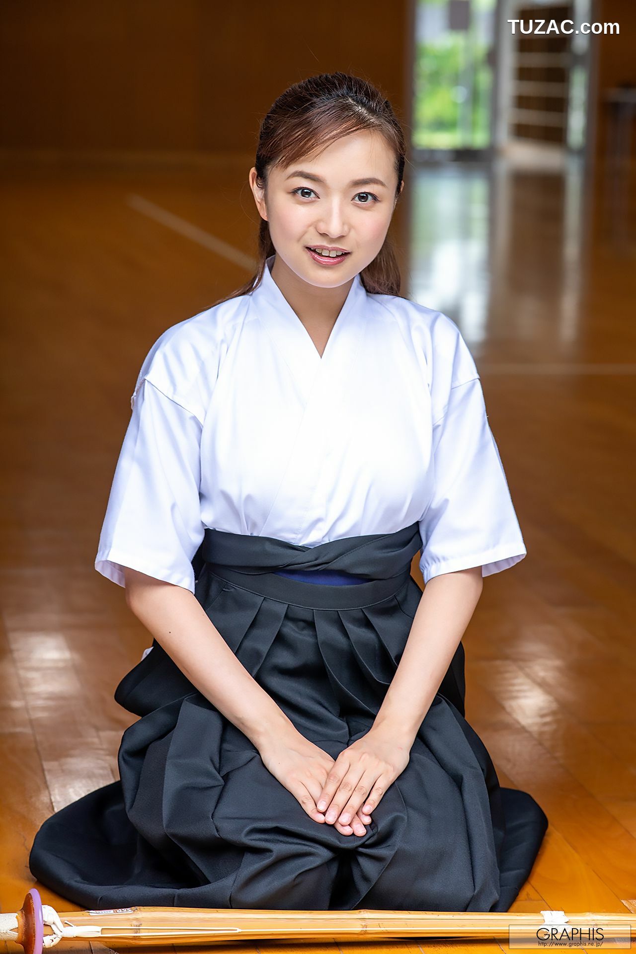 Graphis_山中真由美《Joy of love》 写真集[150P]