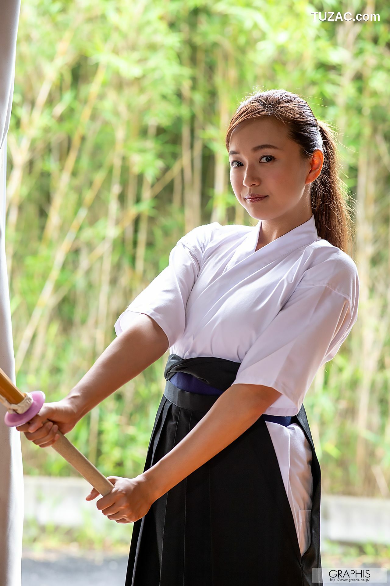 Graphis_山中真由美《Joy of love》 写真集[150P]