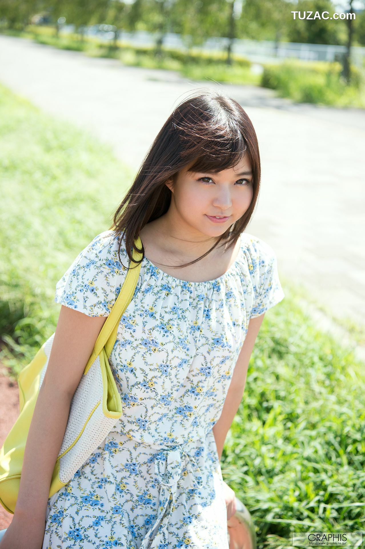 Graphis_彩乃なな/彩乃奈奈『Whimsical cat』 Gals 写真集[46P]