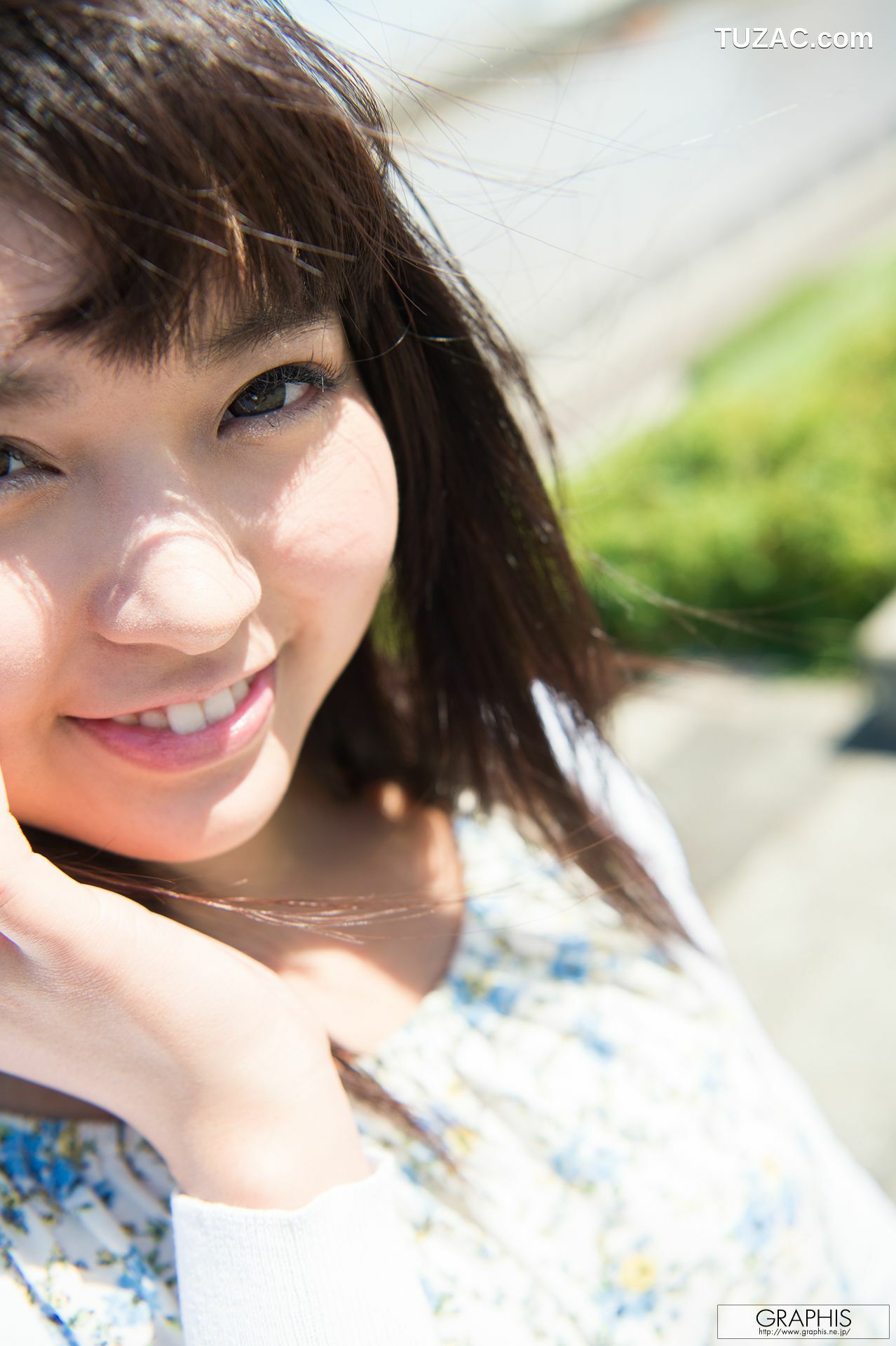 Graphis_彩乃なな/彩乃奈奈『Whimsical cat』 Gals 写真集[46P]