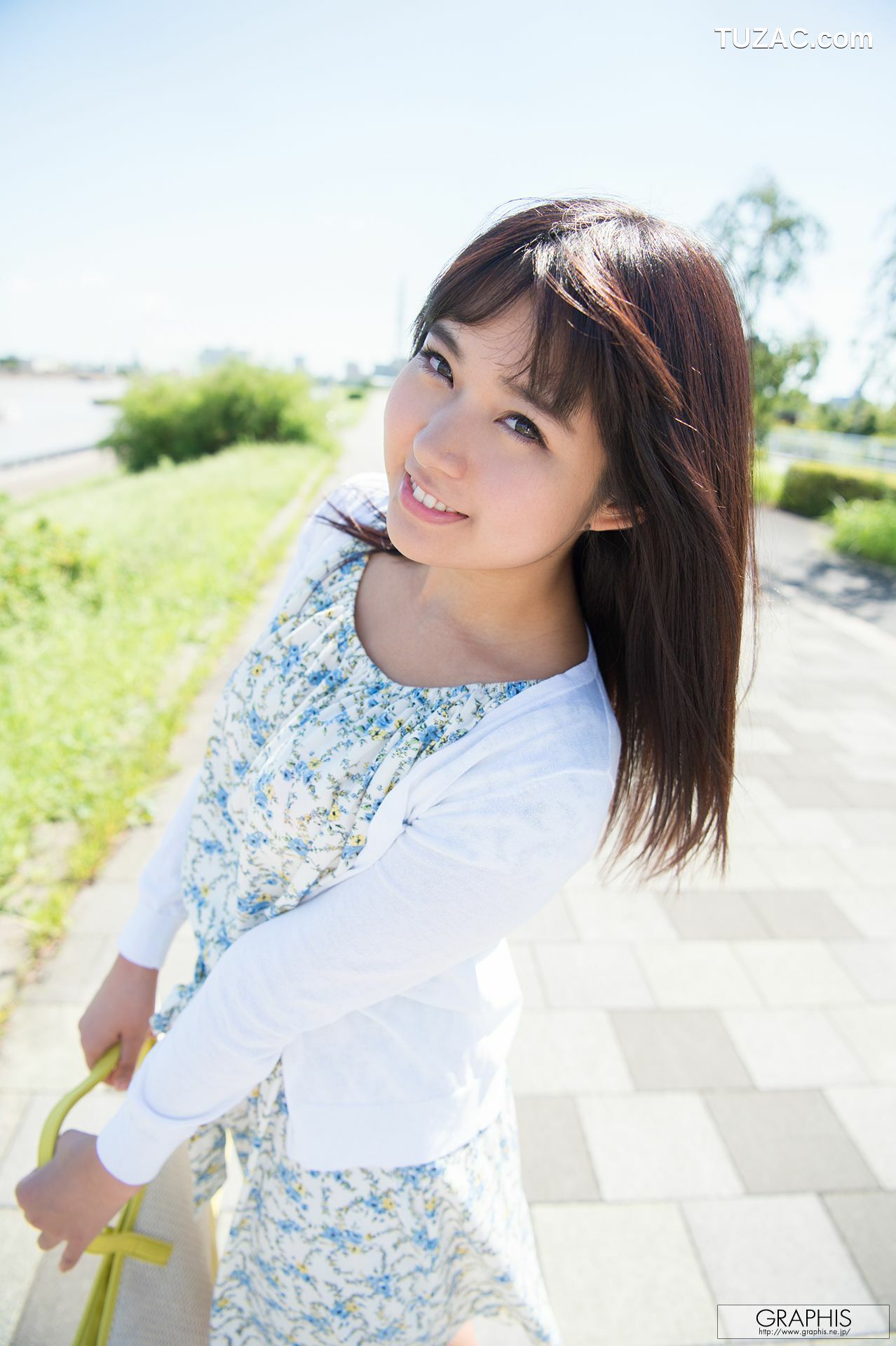 Graphis_彩乃なな/彩乃奈奈『Whimsical cat』 Gals 写真集[46P]