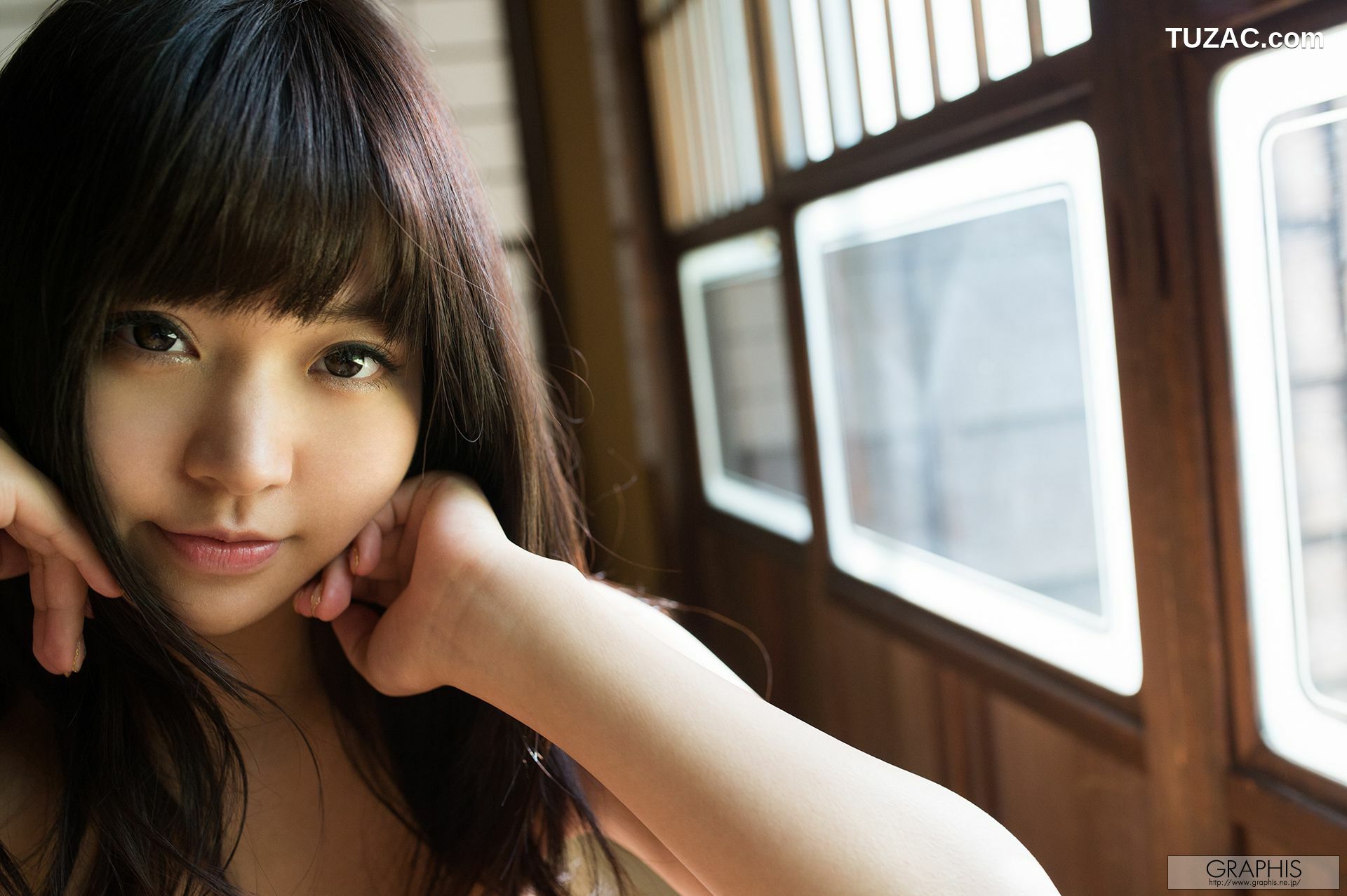 Graphis_彩乃なな/彩乃奈奈『Whimsical cat』 Gals 写真集[46P]