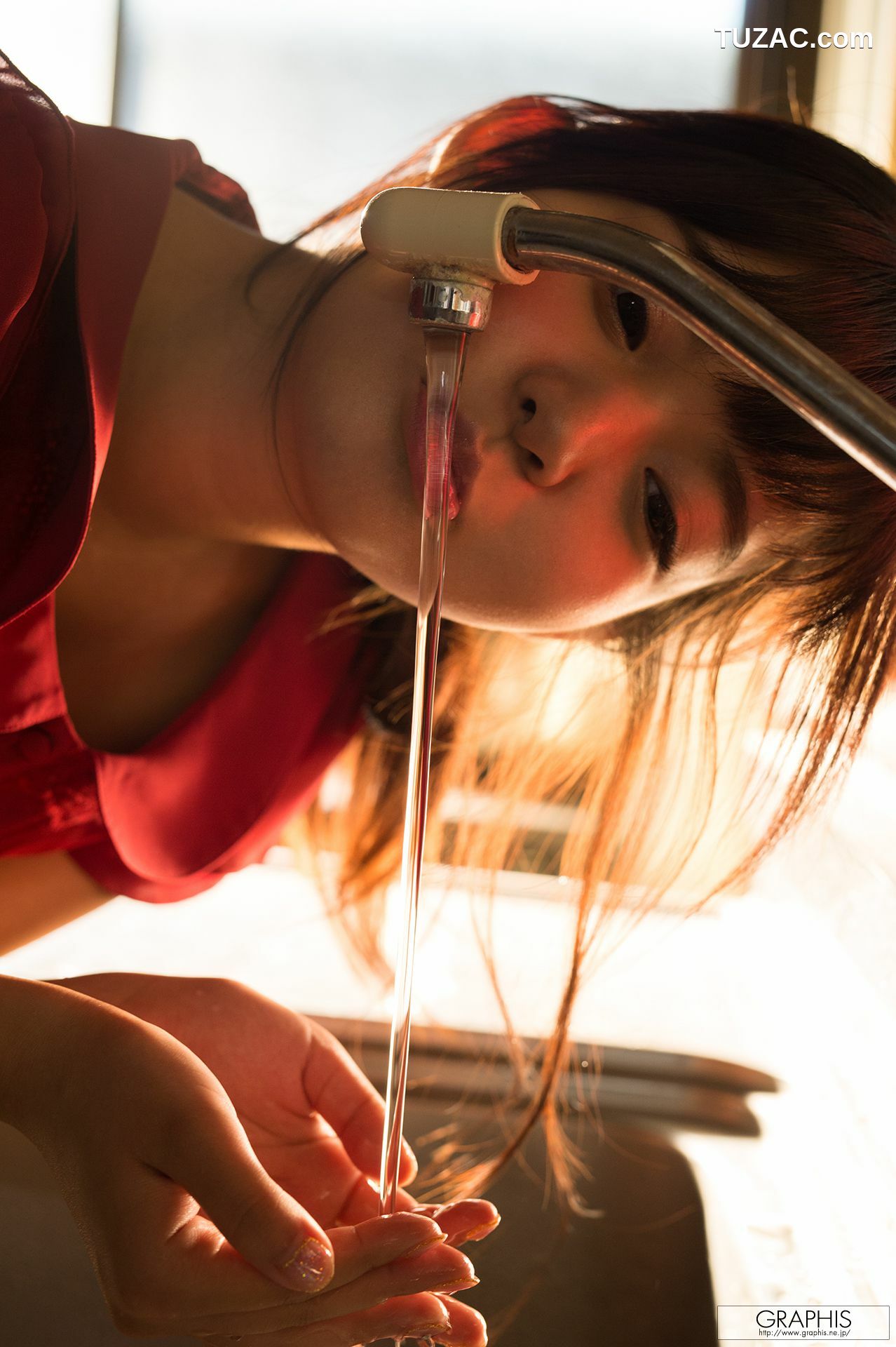 Graphis_彩乃なな/彩乃奈奈『Whimsical cat』 Gals 写真集[46P]