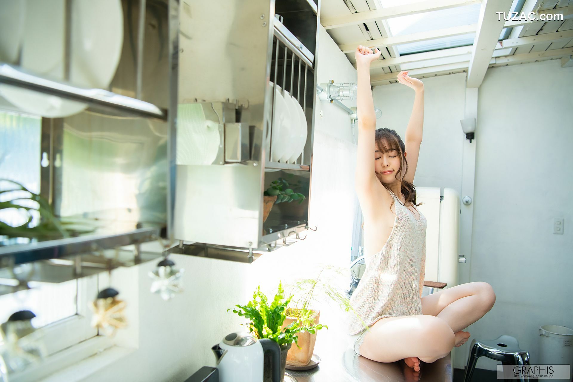 Graphis_新名あみん《AMIN》 Gals460 写真集[73P]