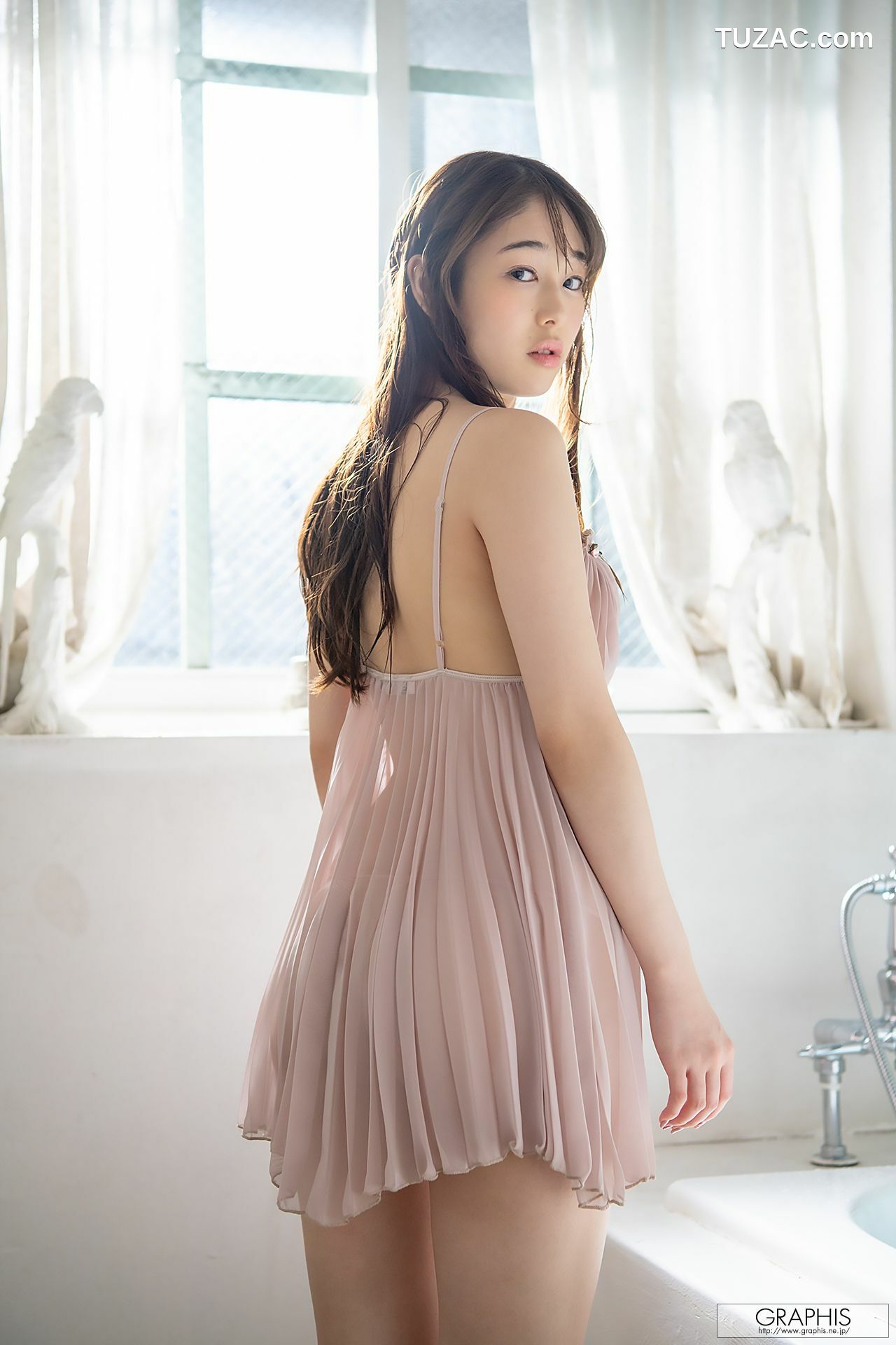 Graphis_新名あみん《AMIN》 Gals460 写真集[73P]