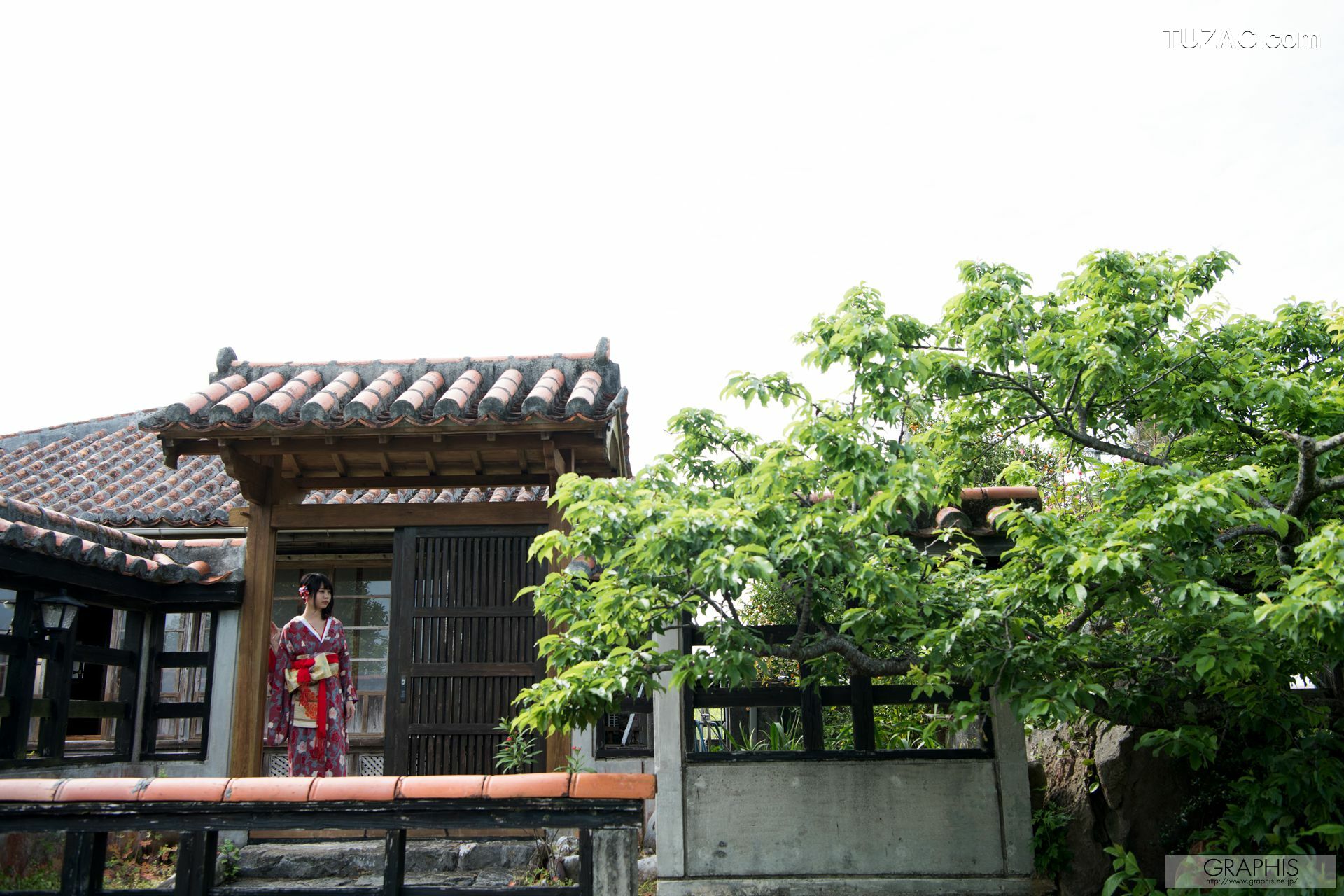 Graphis_春宮すず《Spring Breeze》 Gals 写真集[25P]