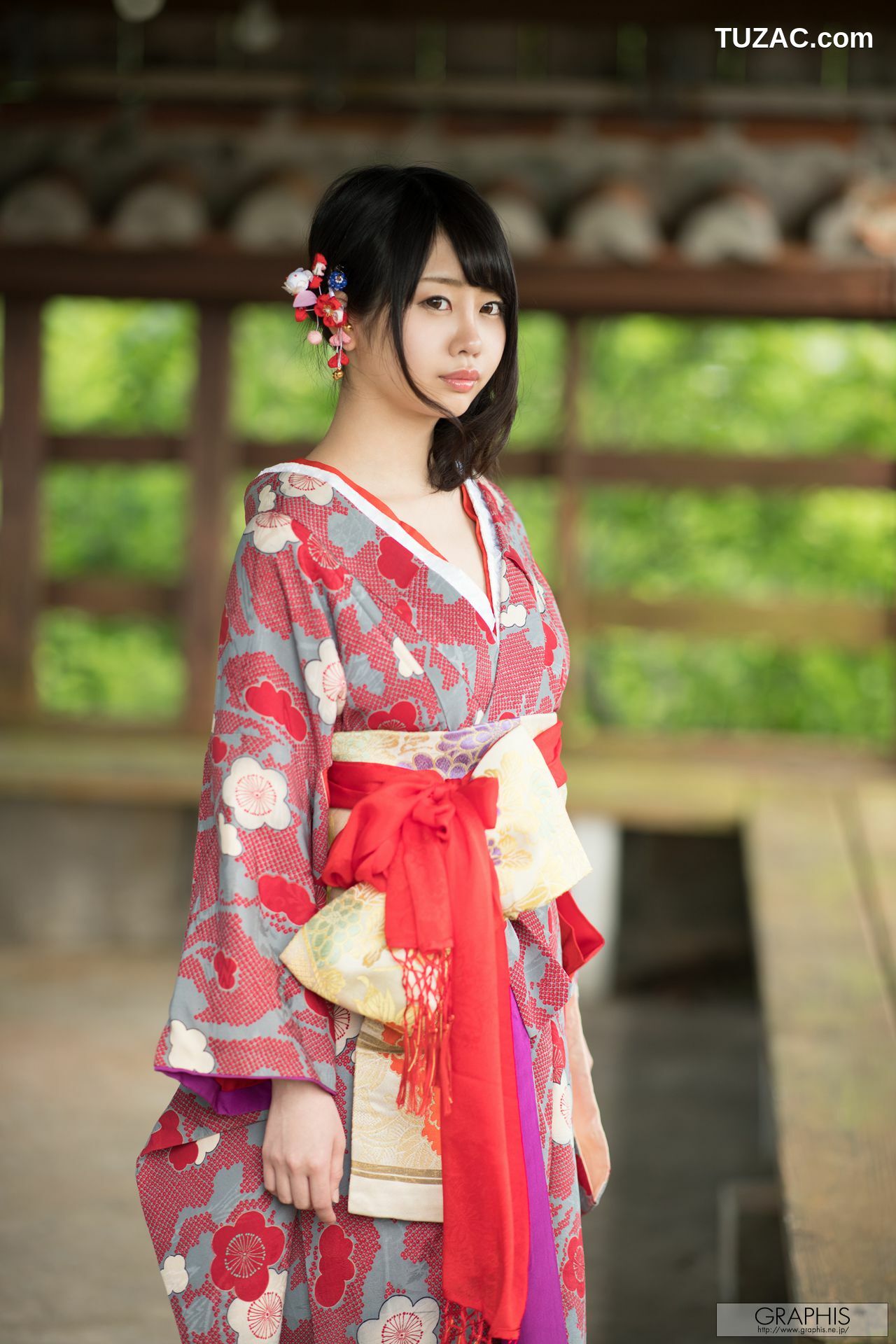 Graphis_春宮すず《Spring Breeze》 Gals 写真集[25P]