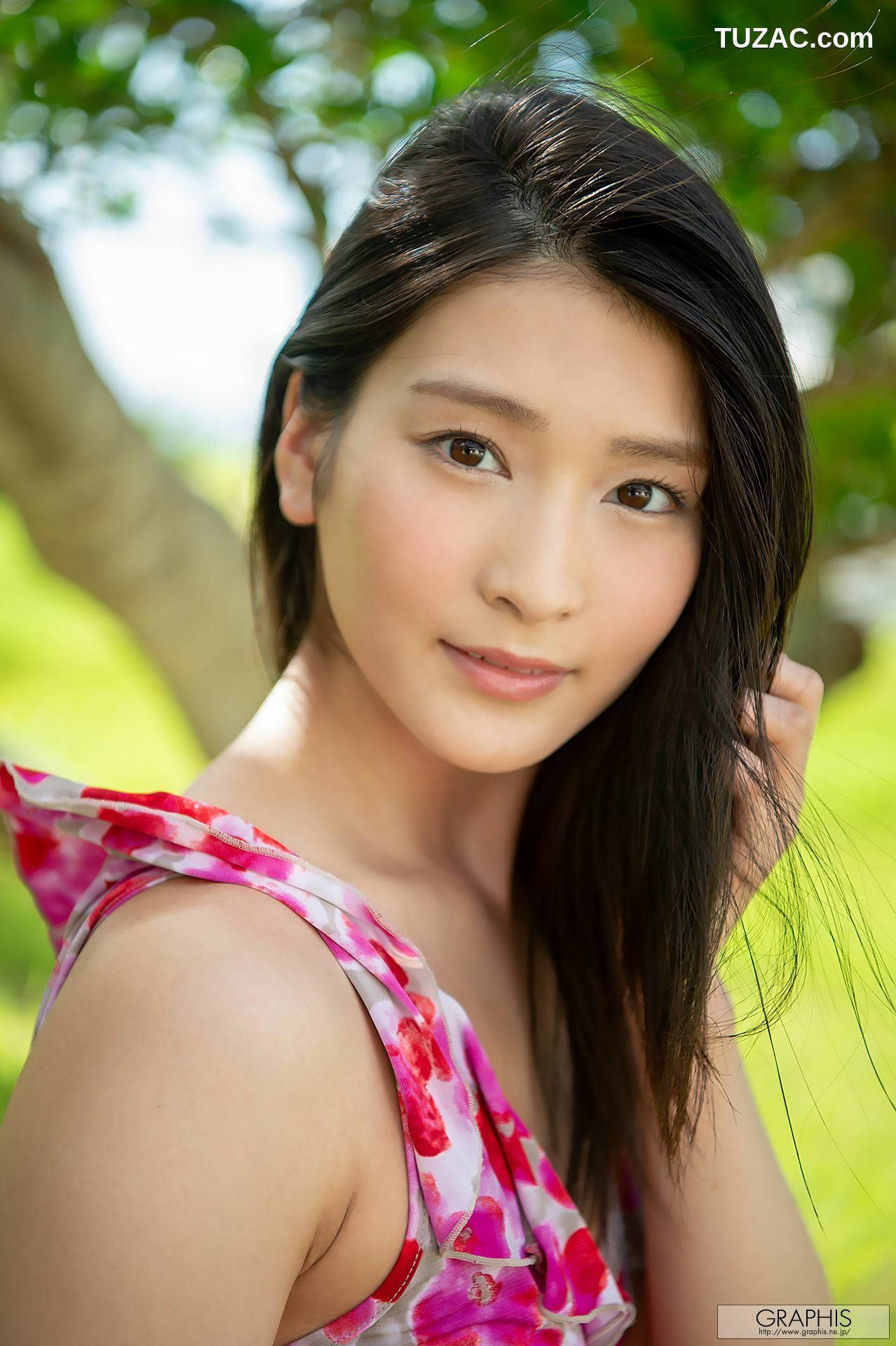 Graphis_本庄鈴《A NEW STAR!》 Gals436 写真集[54P]