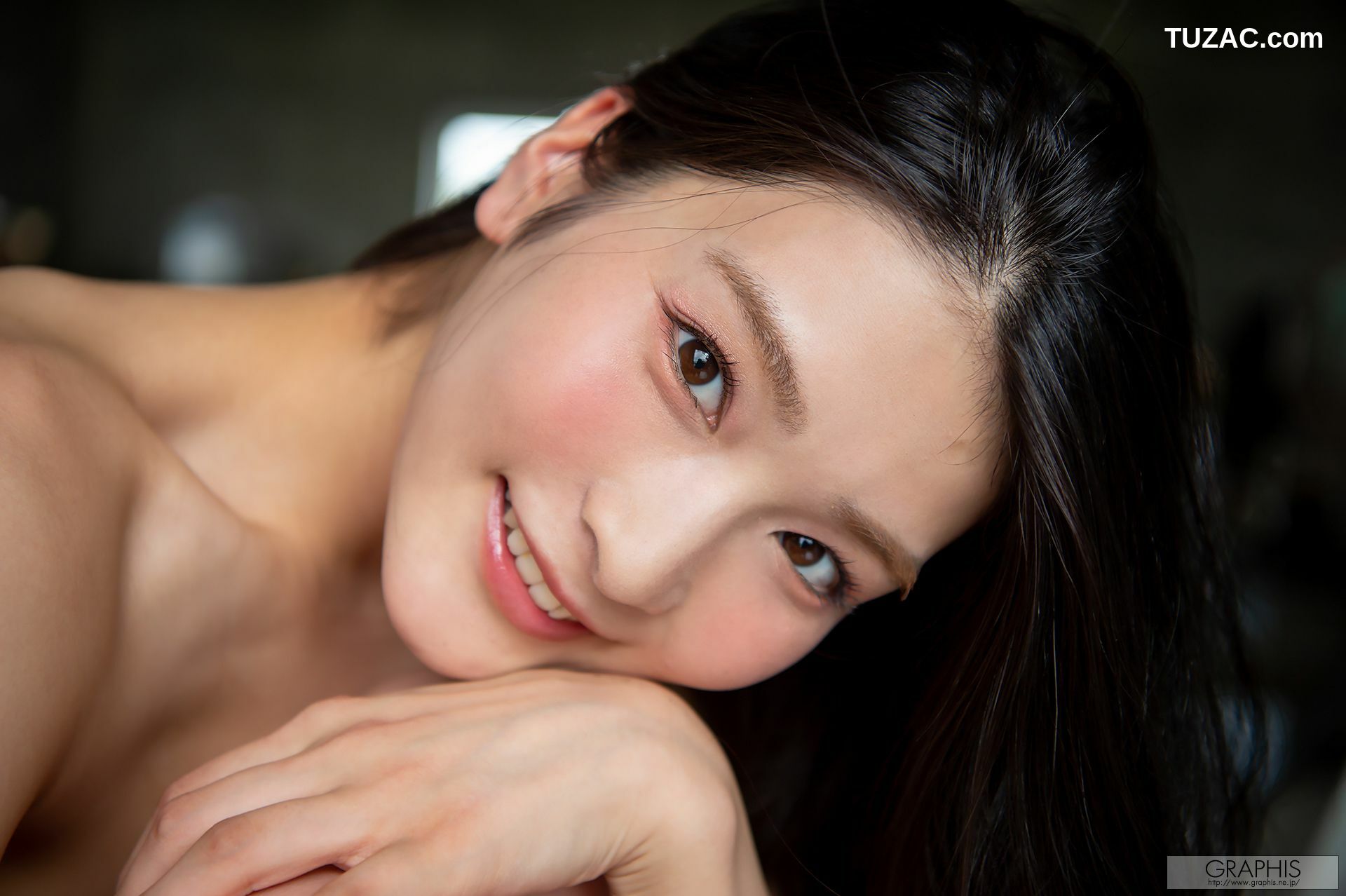 Graphis_本庄鈴《A NEW STAR!》 Gals436 写真集[54P]