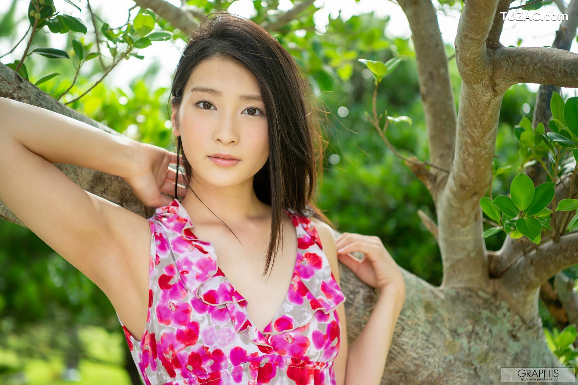 Graphis_本庄鈴《A NEW STAR!》 Gals436 写真集[54P]