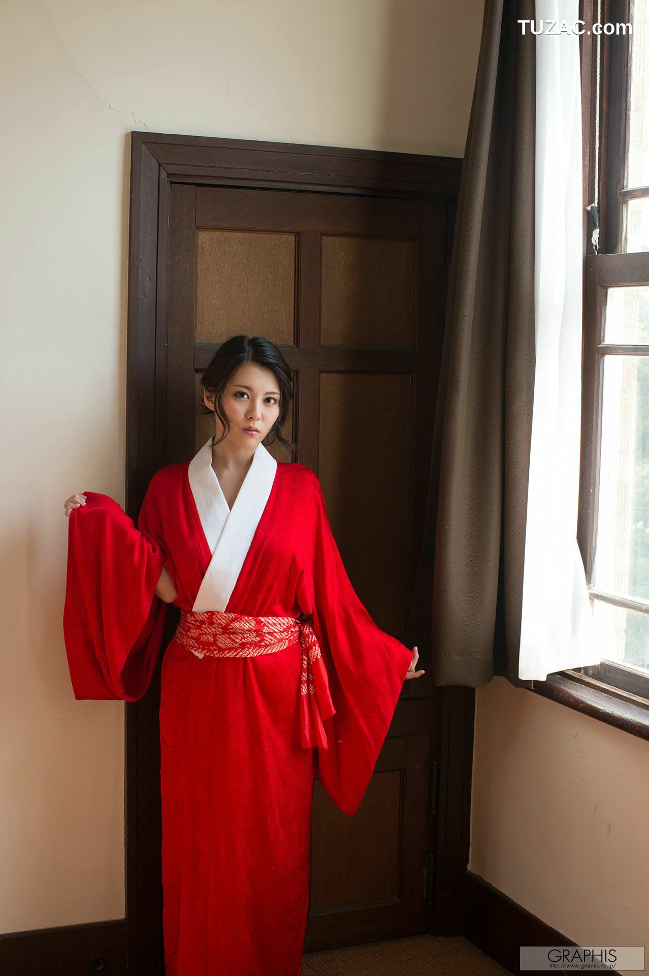 Graphis_松岡ちな/松冈千菜《I&amp;#039;m Down》 Gals 写真集[53P]