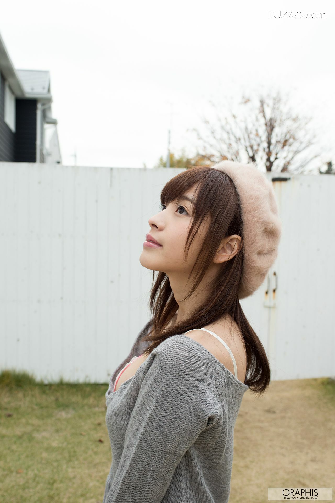 Graphis_桃乃木かな/桃乃木香奈『Thanksgiving』 Gals 写真集[22P]