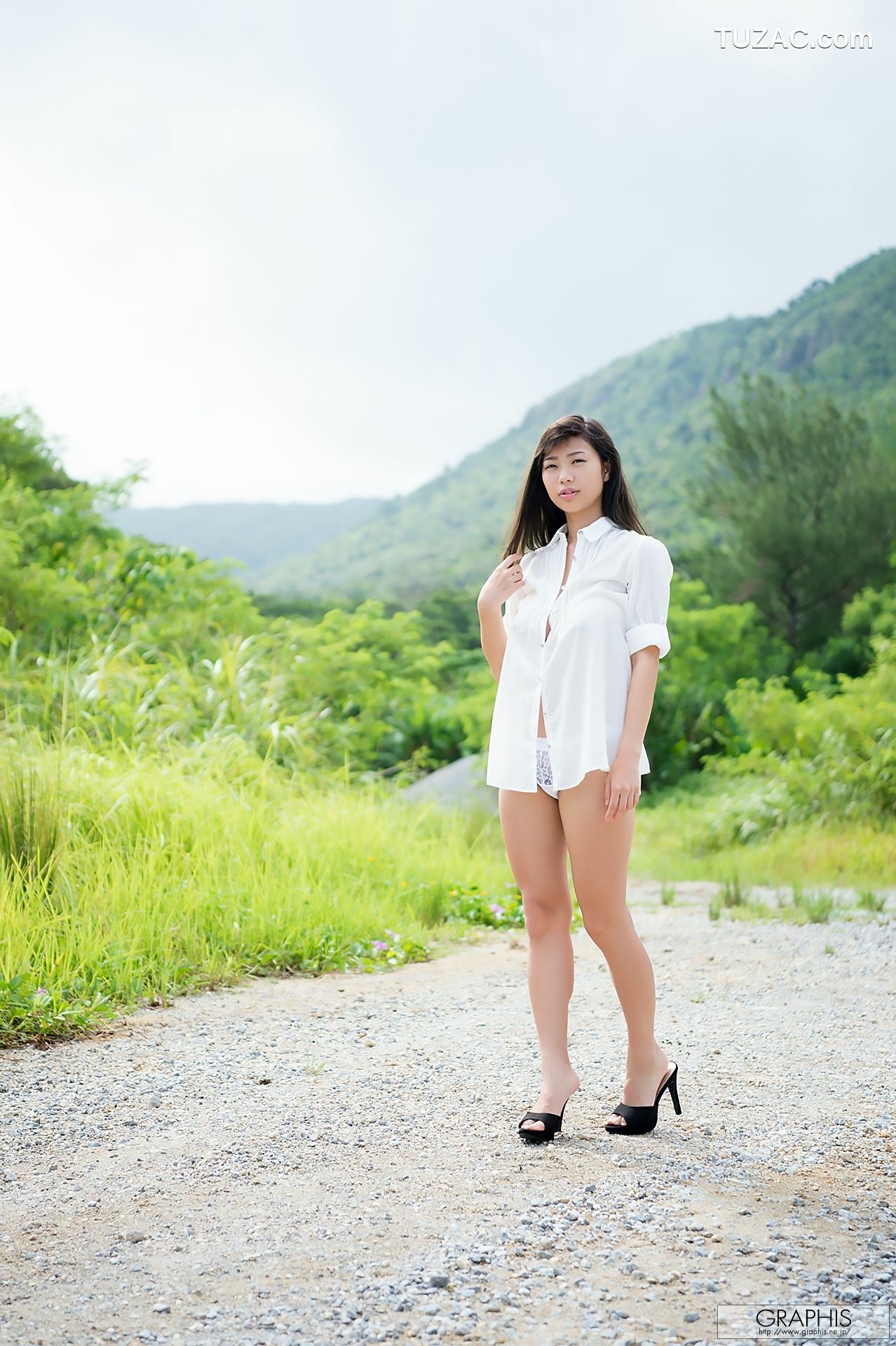 Graphis_桐谷まつり(桐谷茉莉)《Voluptuous Body!》 Early Winter Special 2018 写真集[67P]